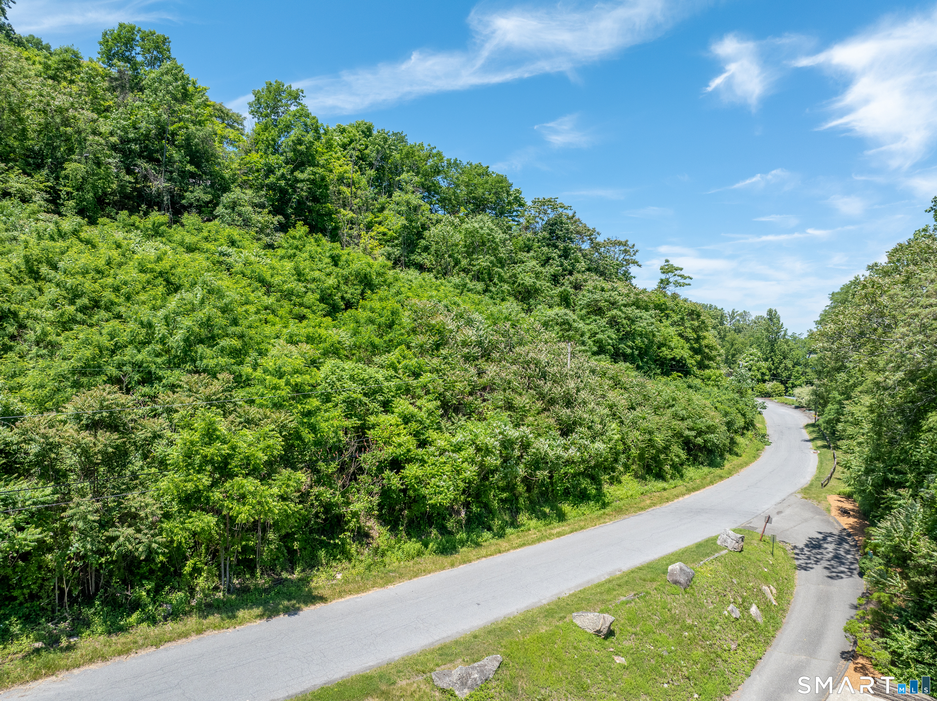 21 Candlewood Shore Property Photo 8