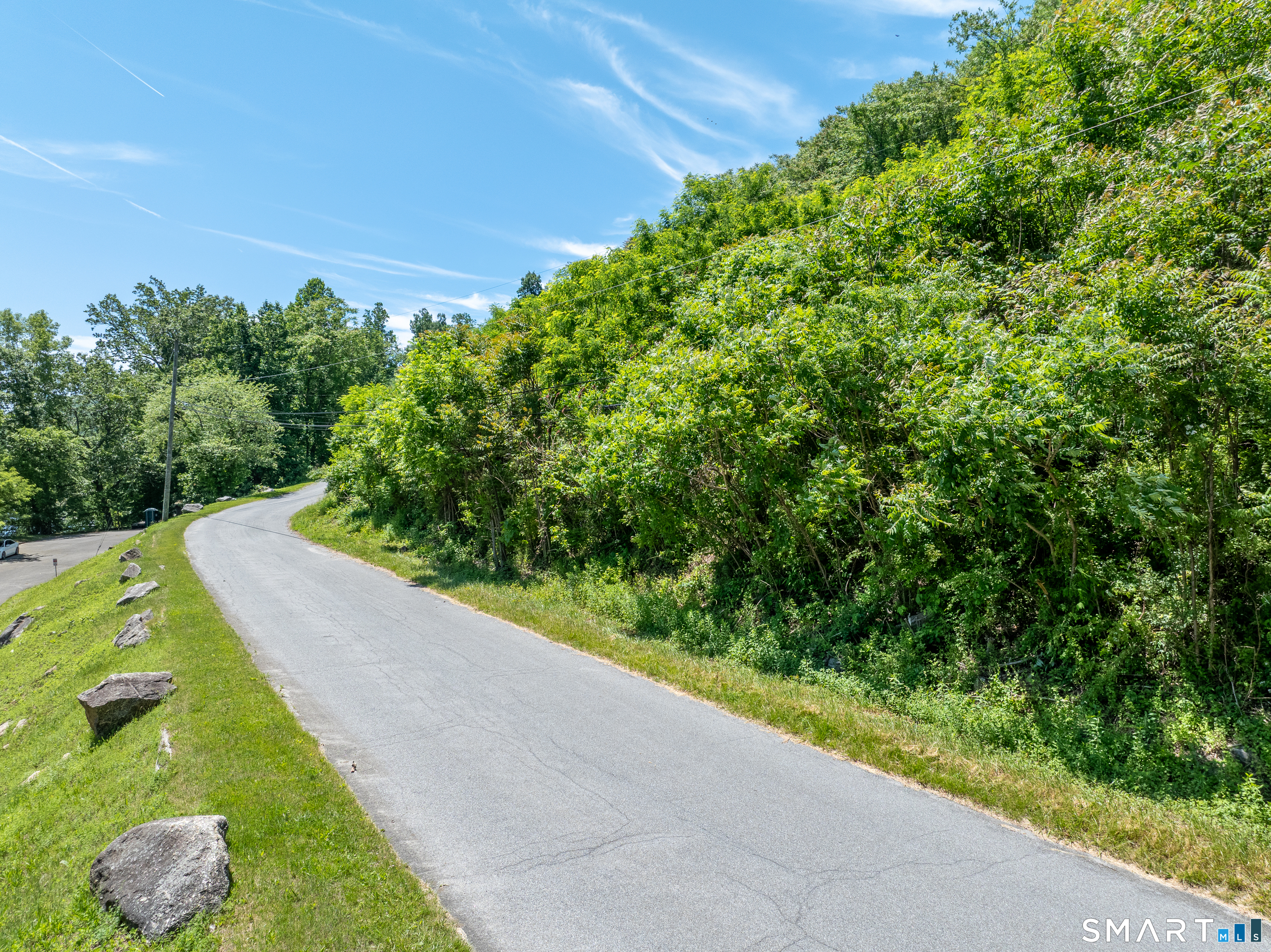 21 Candlewood Shore Property Photo 10
