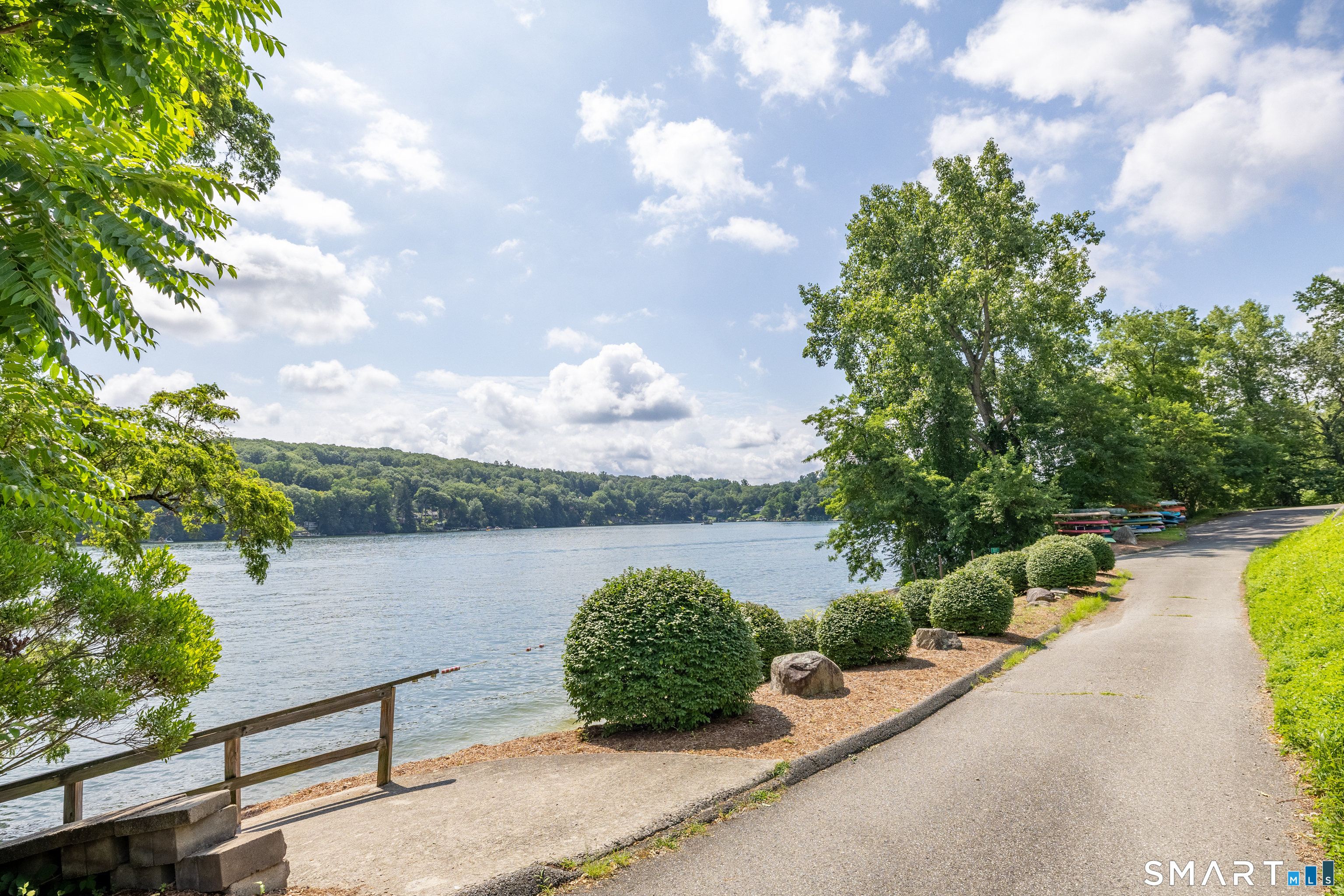 21 Candlewood Shore Property Photo 19