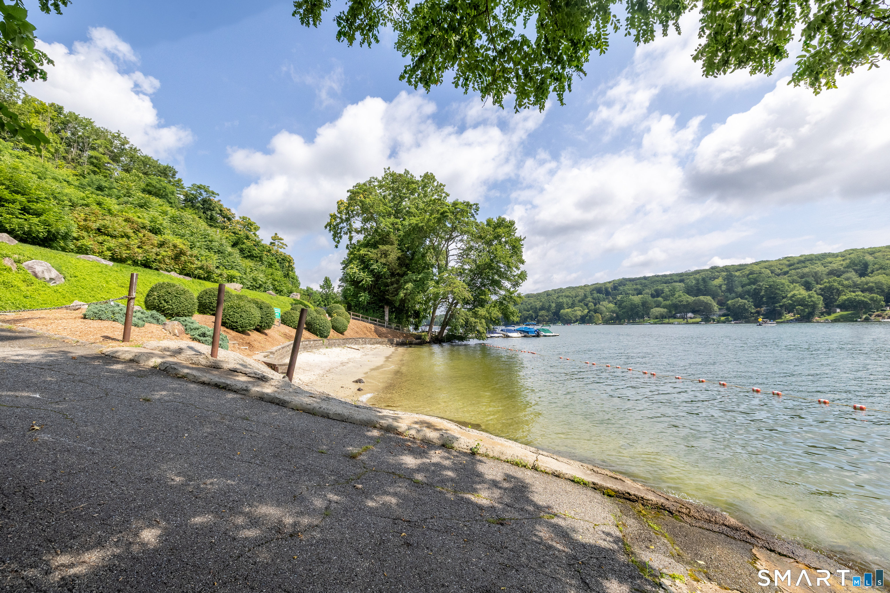 21 Candlewood Shore Property Photo 21