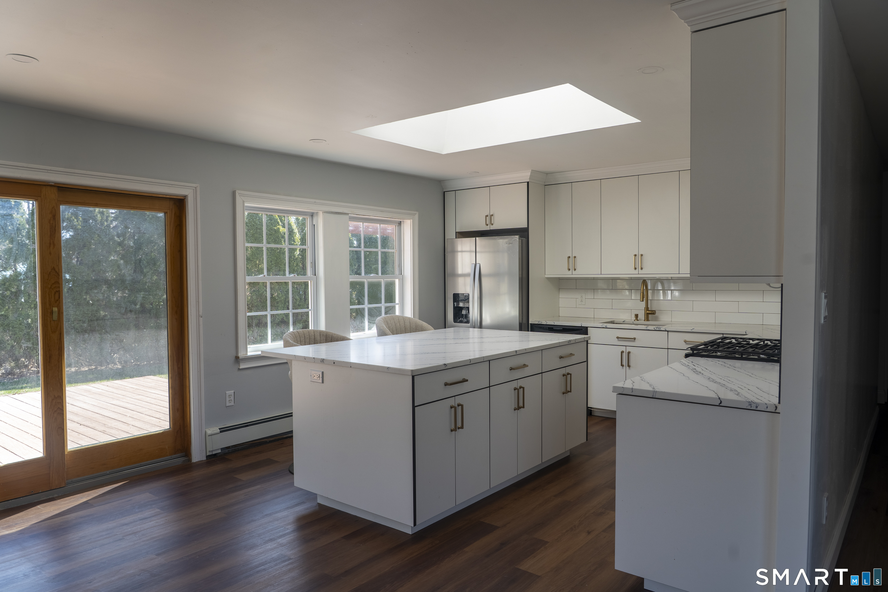 430 Albert Avenue Property Photo 13