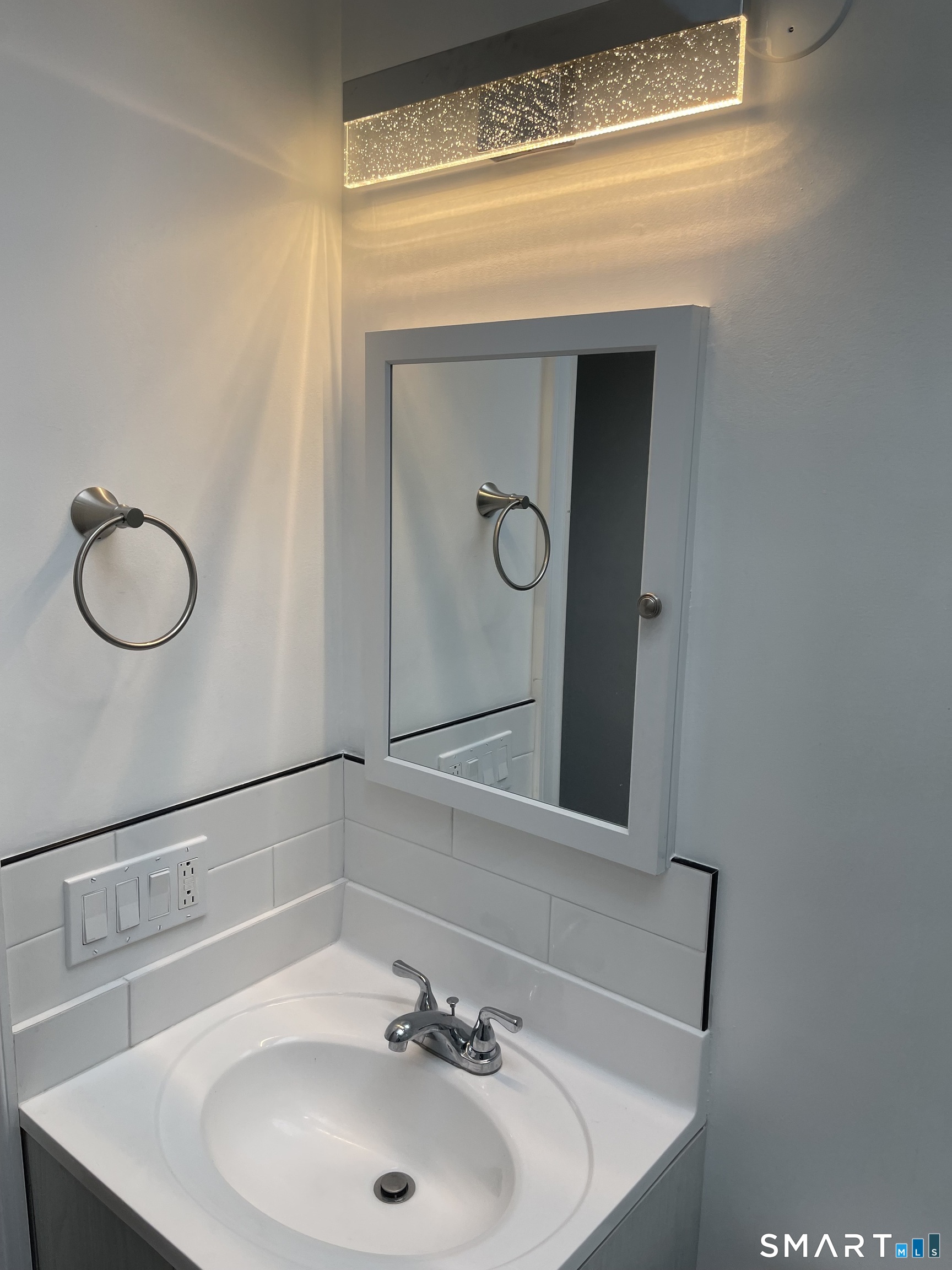 430 Albert Avenue Property Photo 20