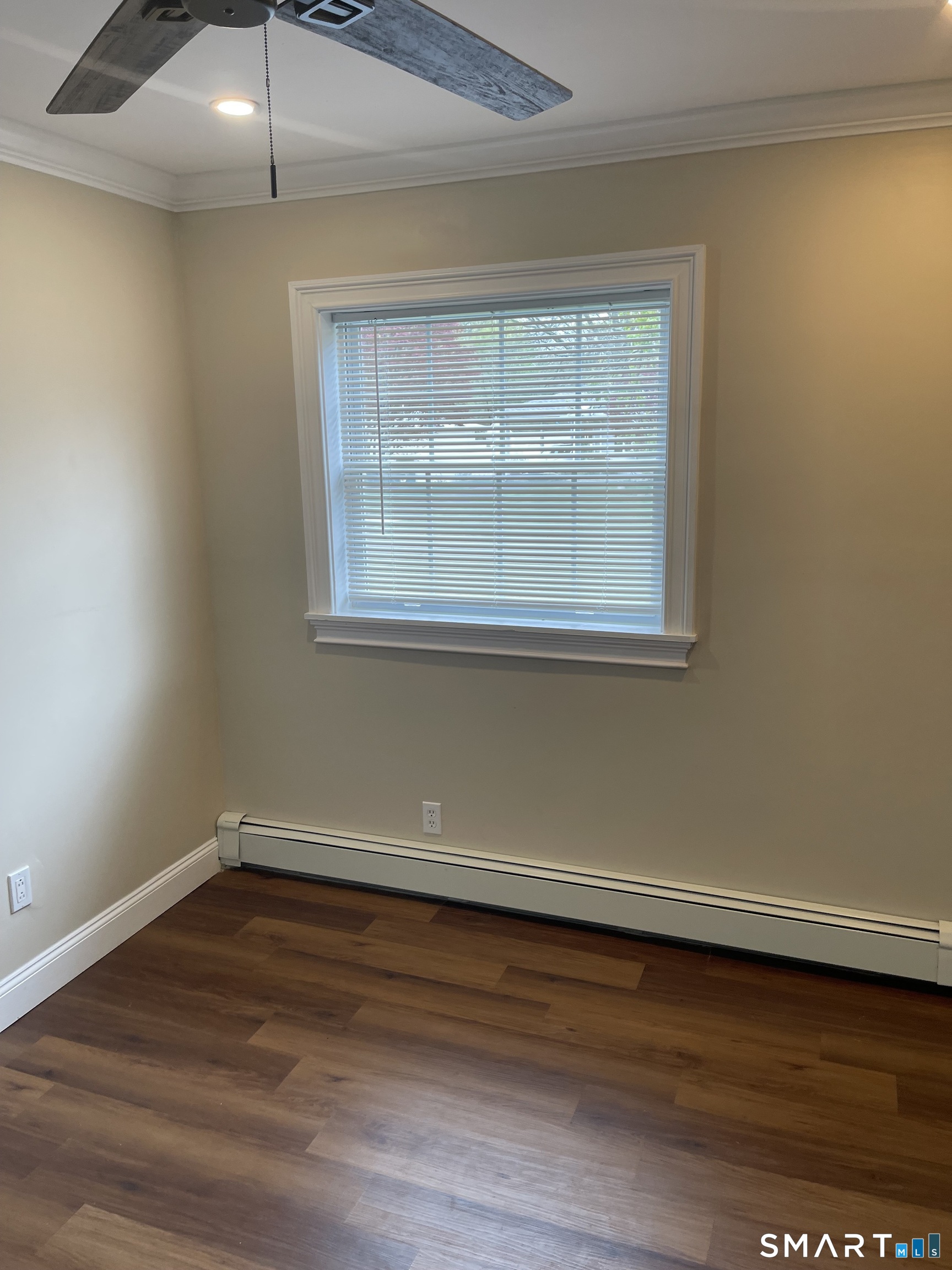 430 Albert Avenue Property Photo 26