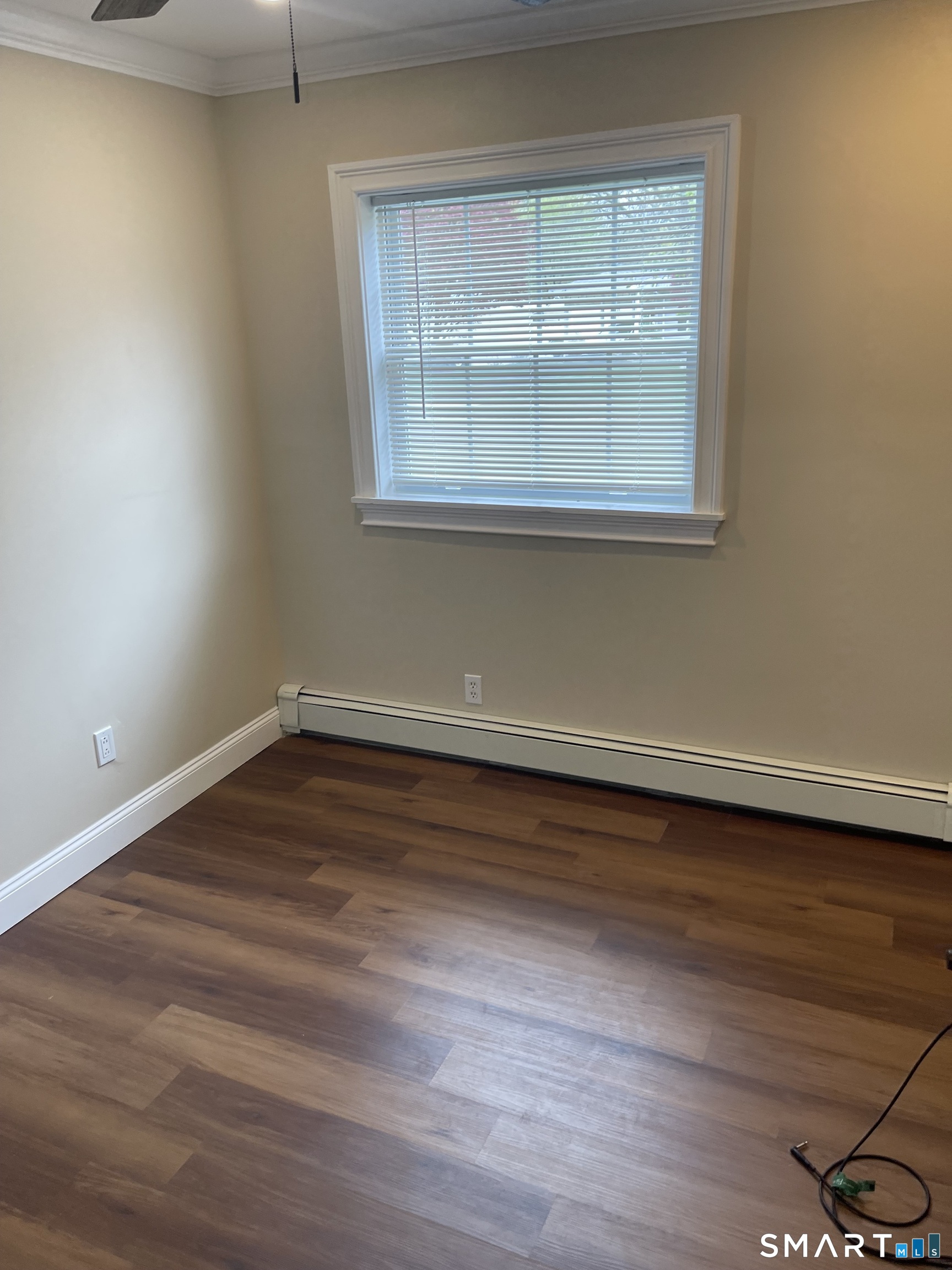 430 Albert Avenue Property Photo 28