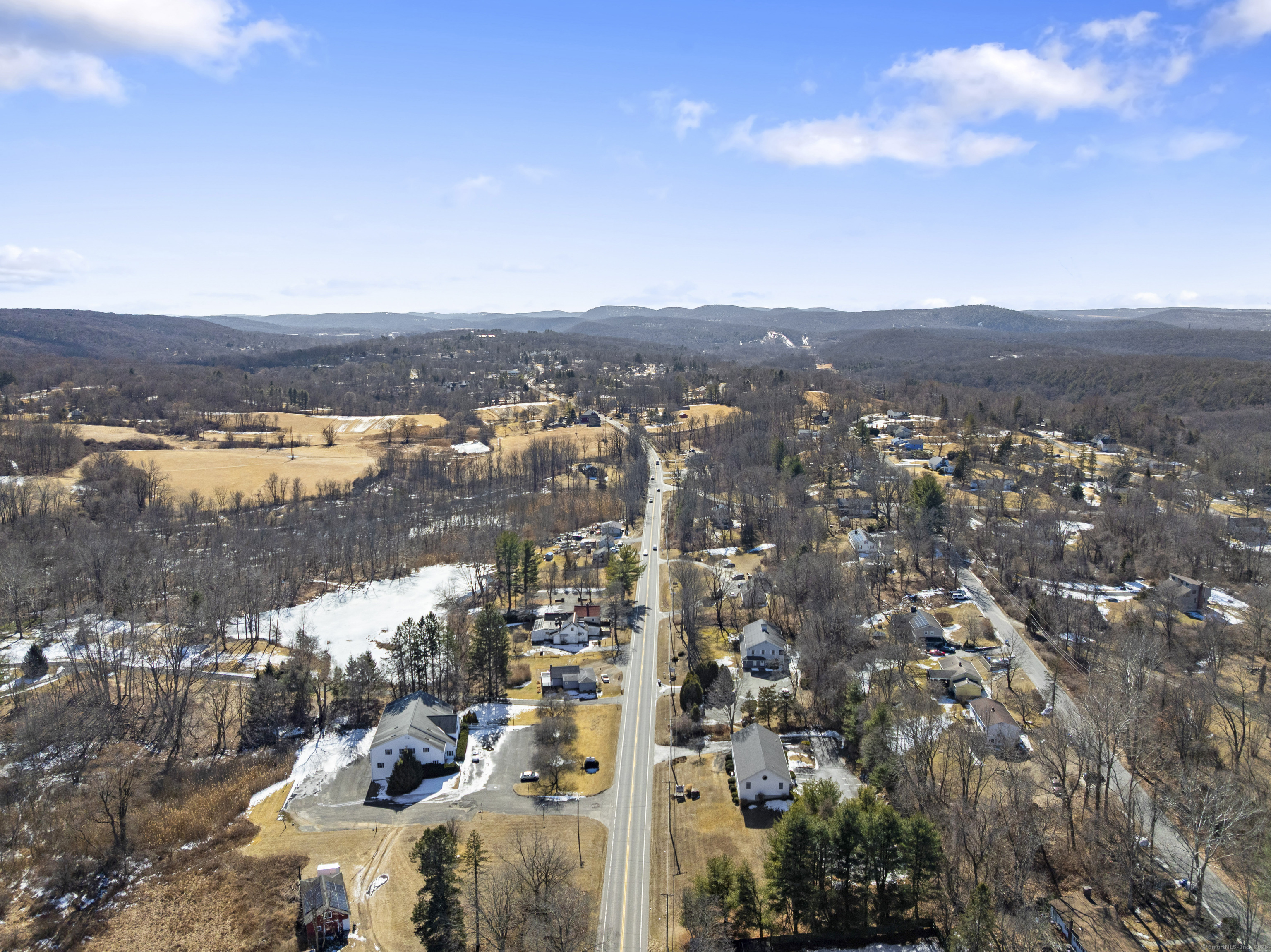 128 Litchfield Road Property Photo 1