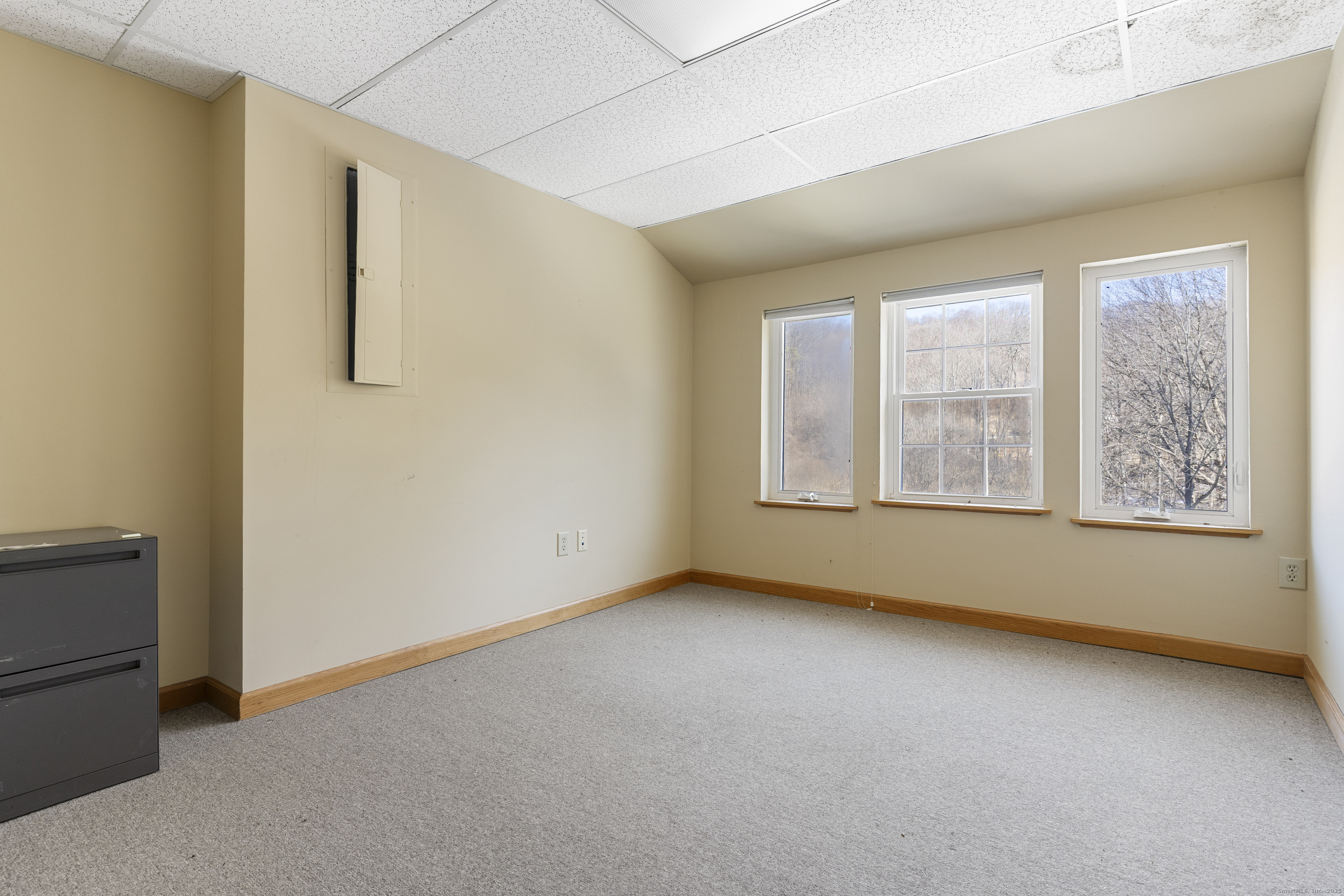 128 Litchfield Road Property Photo 14