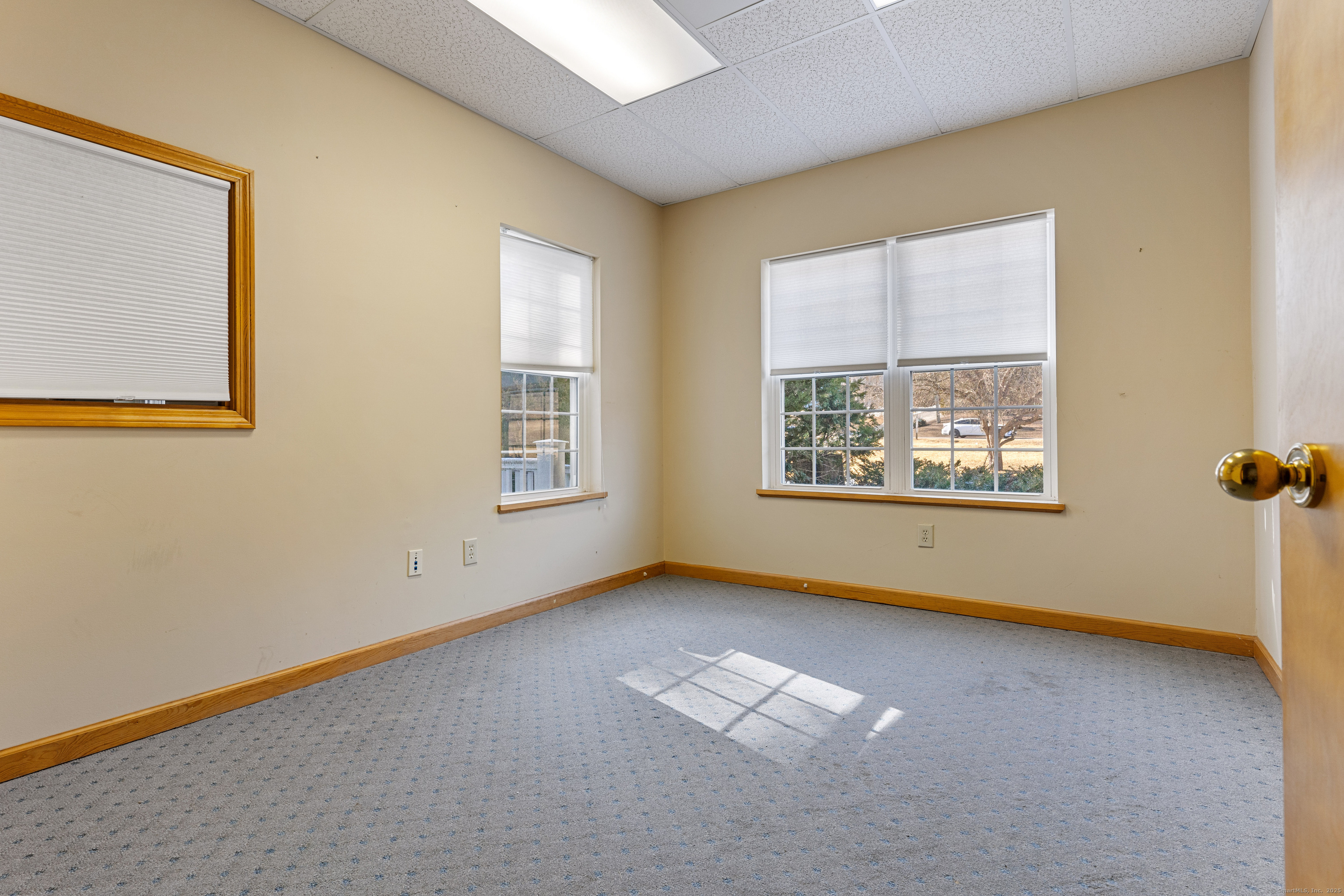128 Litchfield Road Property Photo 25