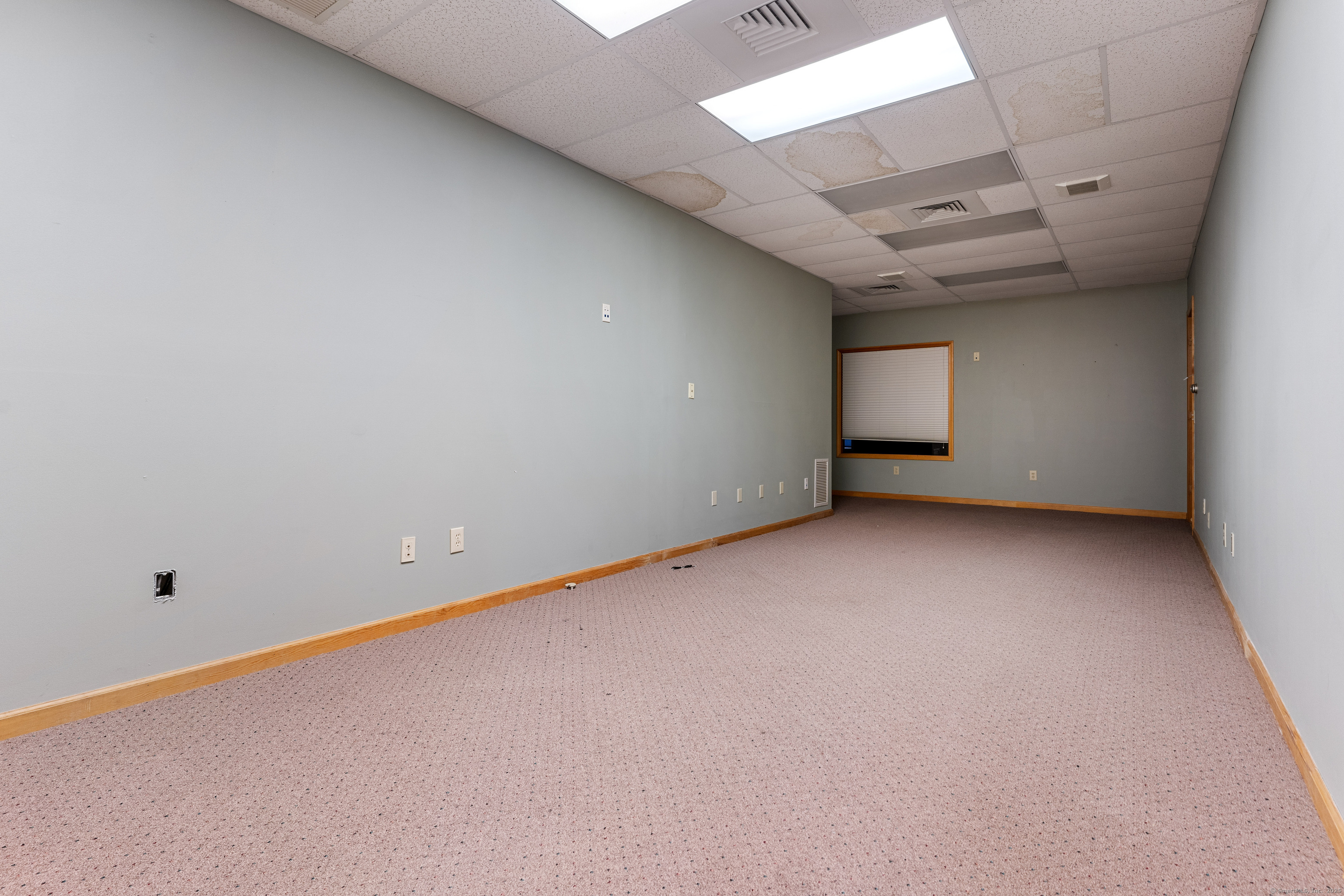 128 Litchfield Road Property Photo 26