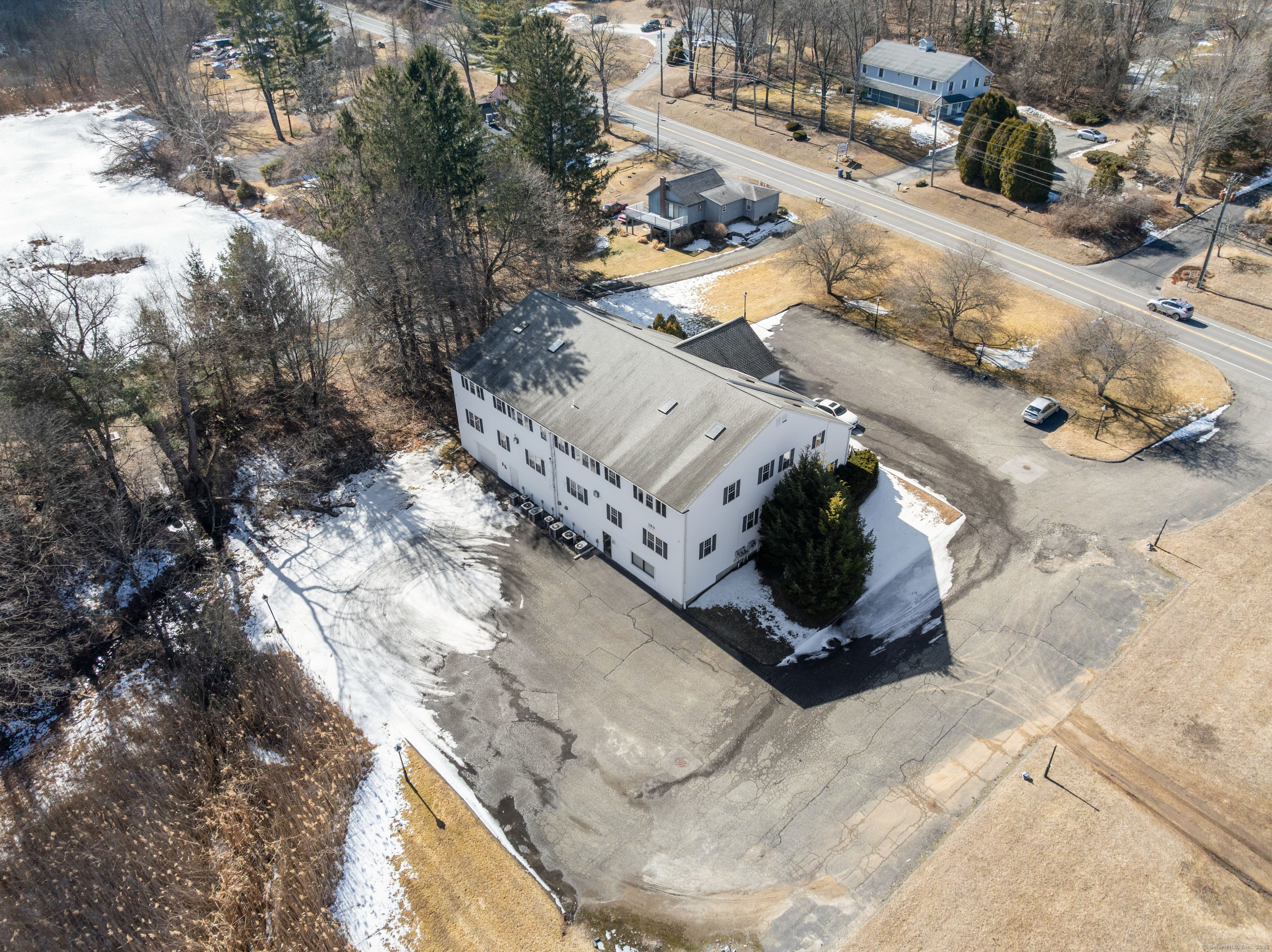 128 Litchfield Road Property Photo 39