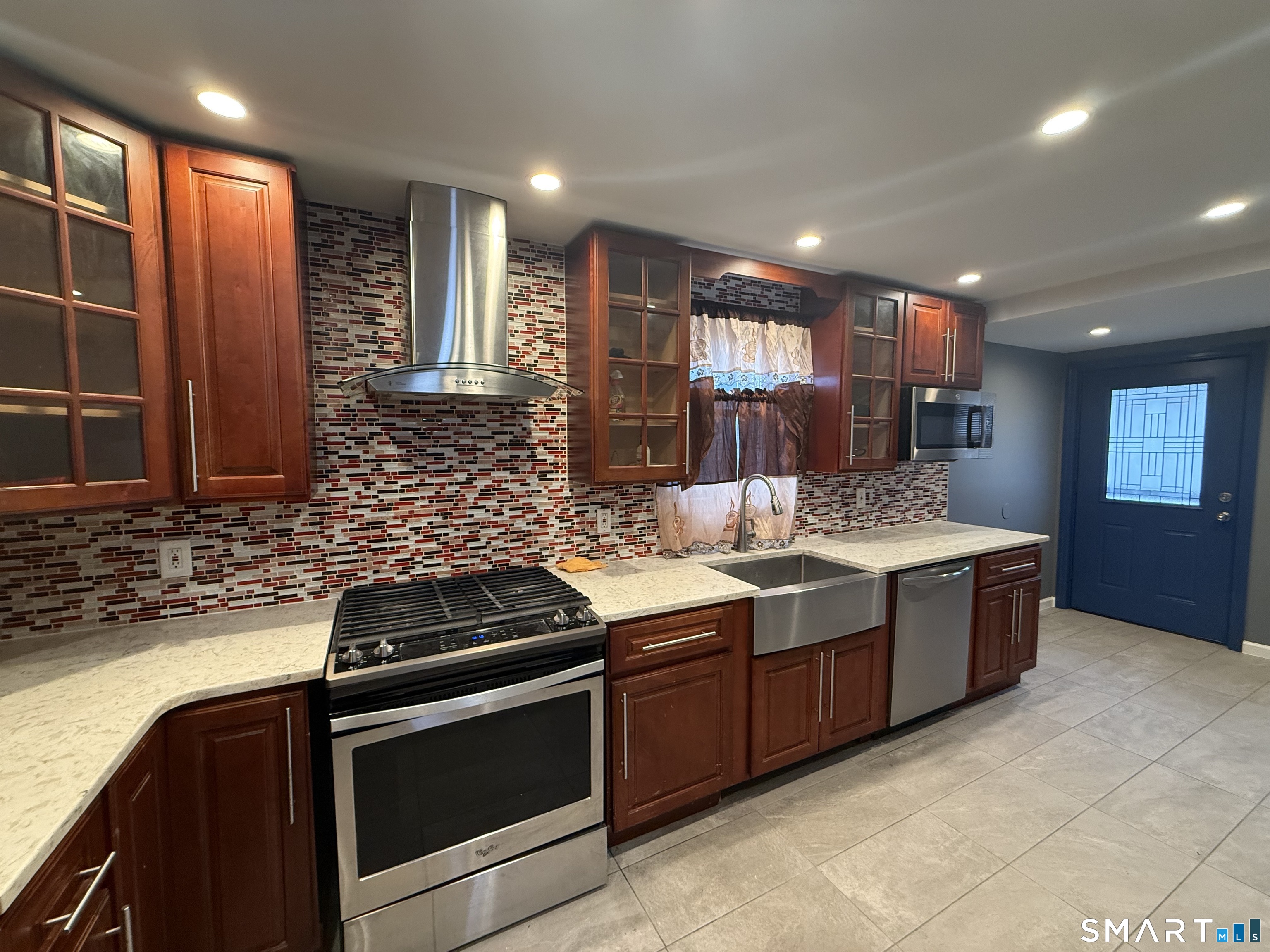 24162463 Property Photo 3