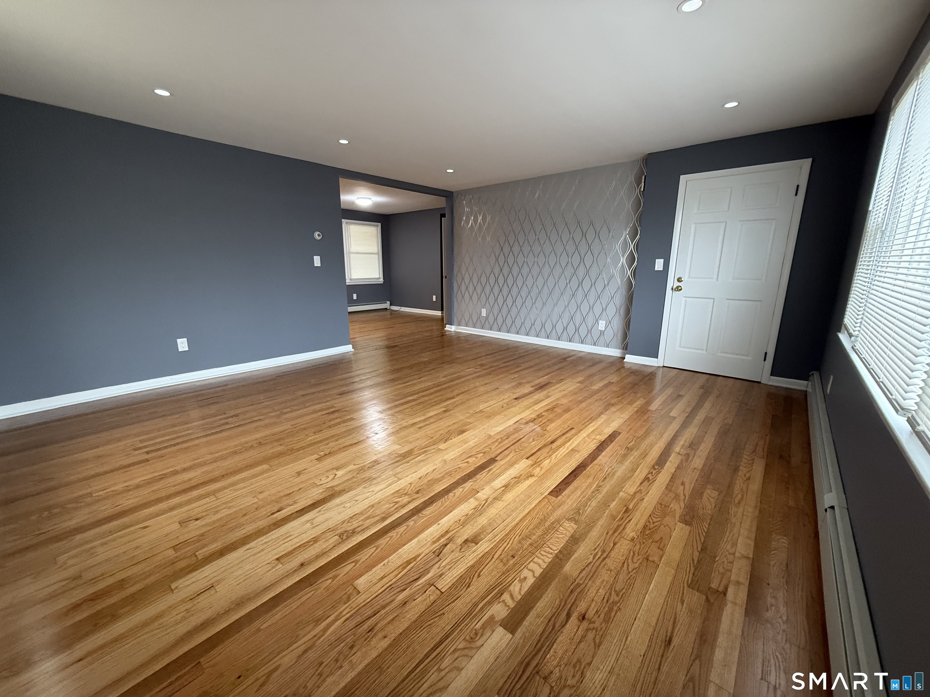 24162463 Property Photo 5