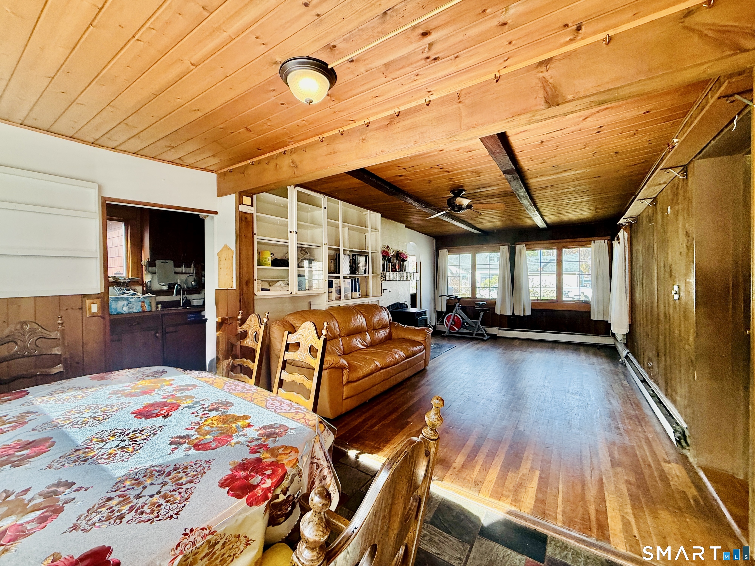 37 Brooklawn Avenue Property Photo 4