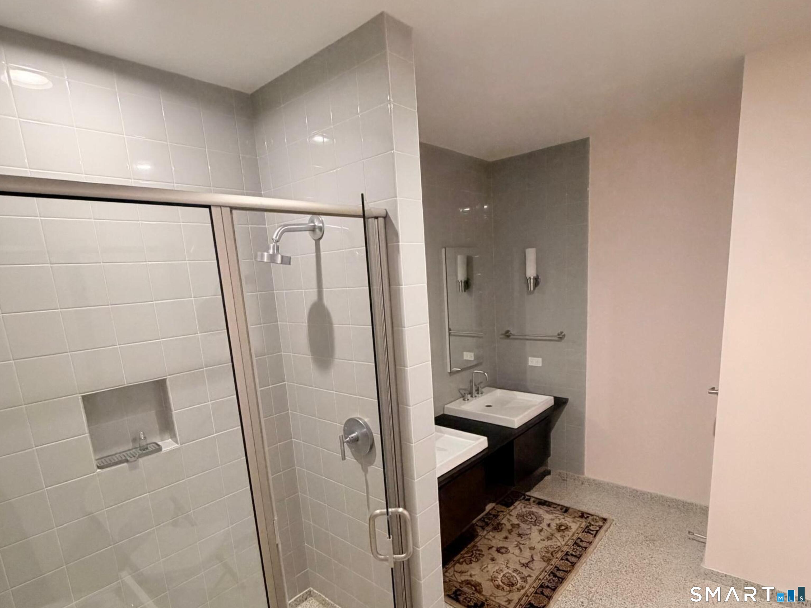 33 Water North 604 Street Property Photo 9