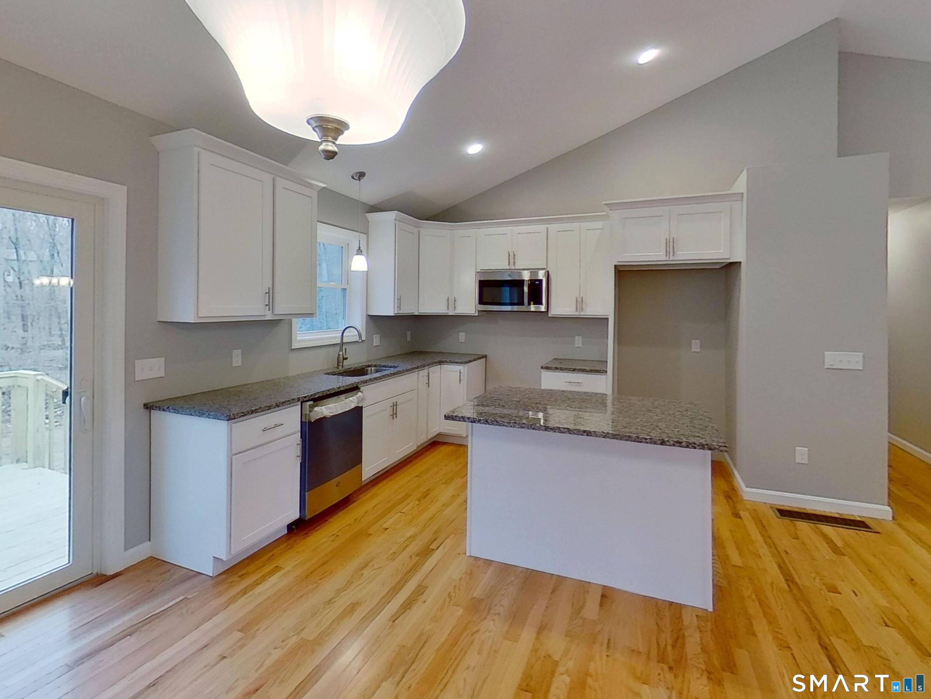 16 South Street Property Photo 5