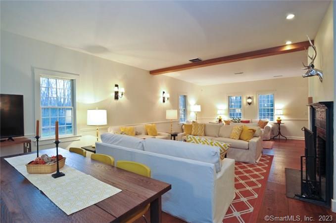 33 Sentry Hill Road Property Photo 6