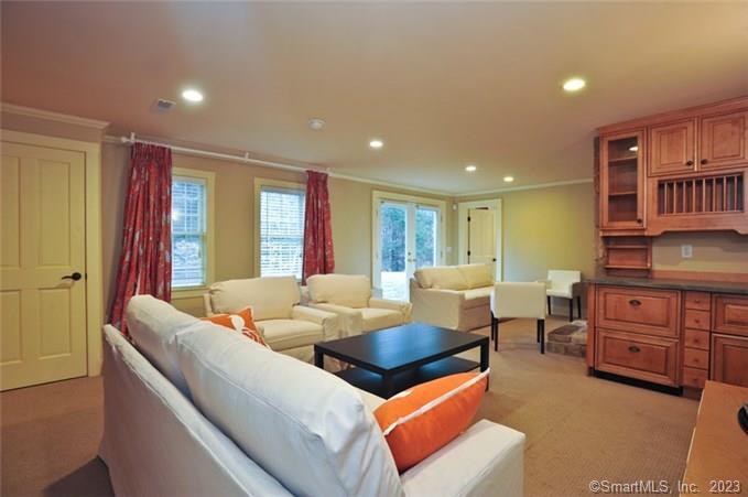 33 Sentry Hill Road Property Photo 8