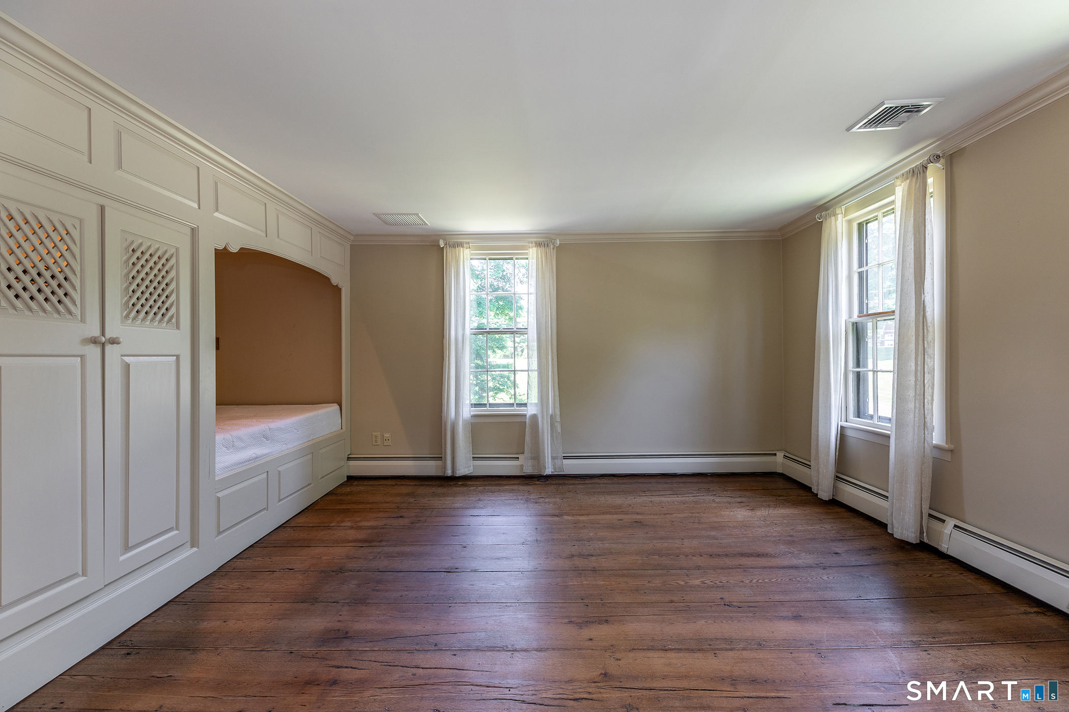 920 Main South Street Property Photo 19