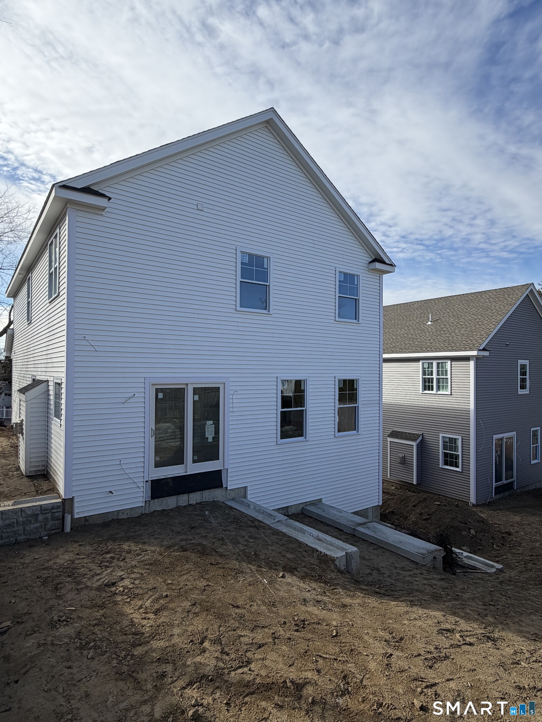 108 New England Avenue Property Photo 22