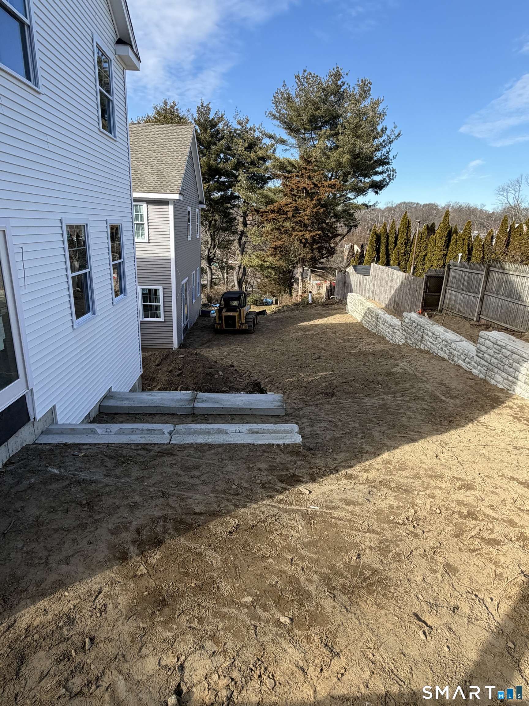 108 New England Avenue Property Photo 24