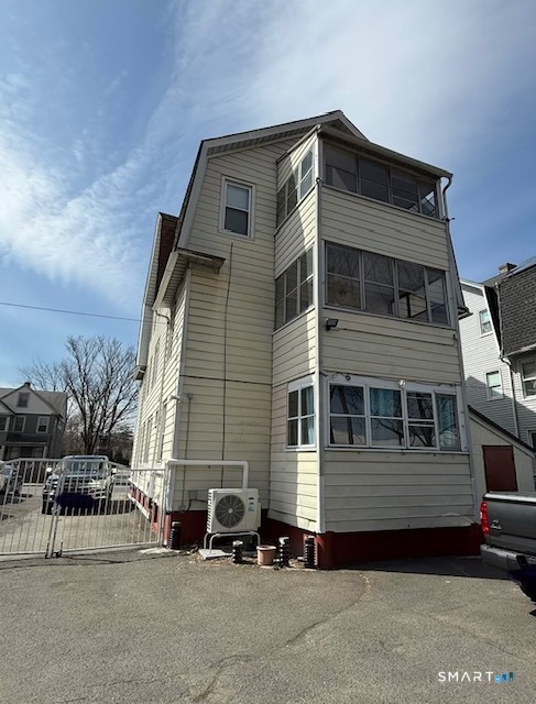1694 Broad 3 Street Property Photo 2