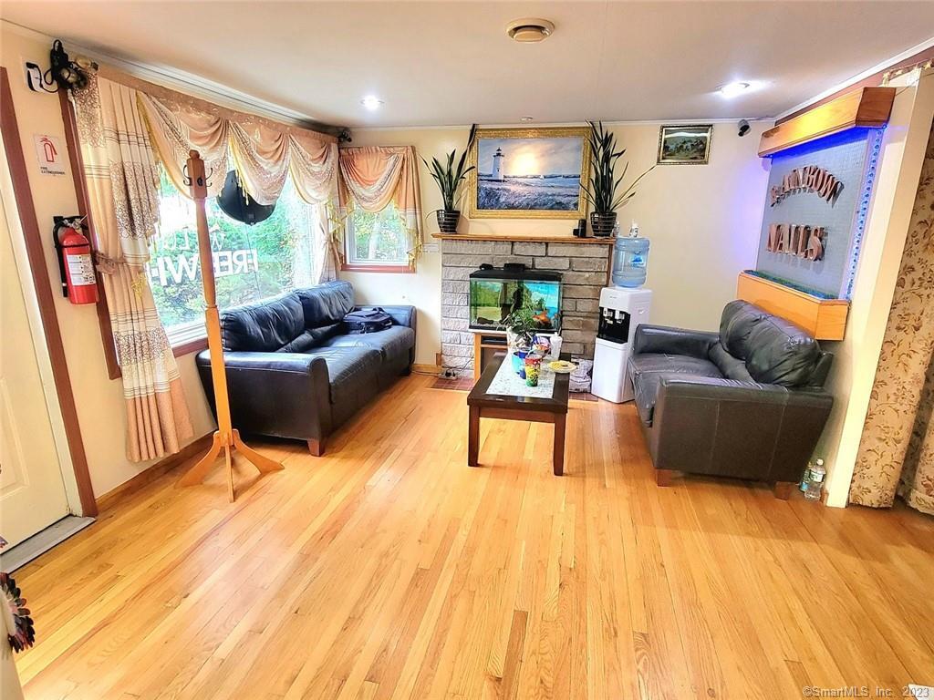 635 Talcottville Road Property Photo 8