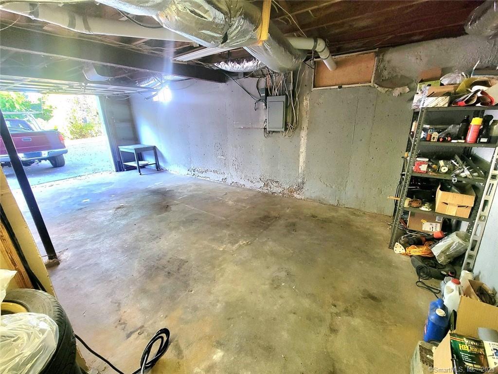 635 Talcottville Road Property Photo 13