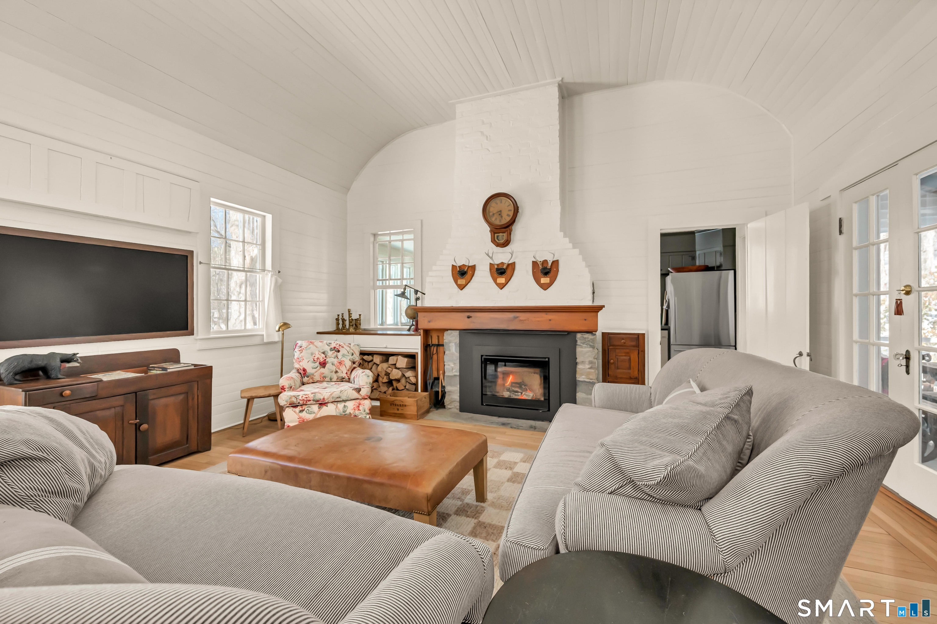 24164147 Property Photo 6