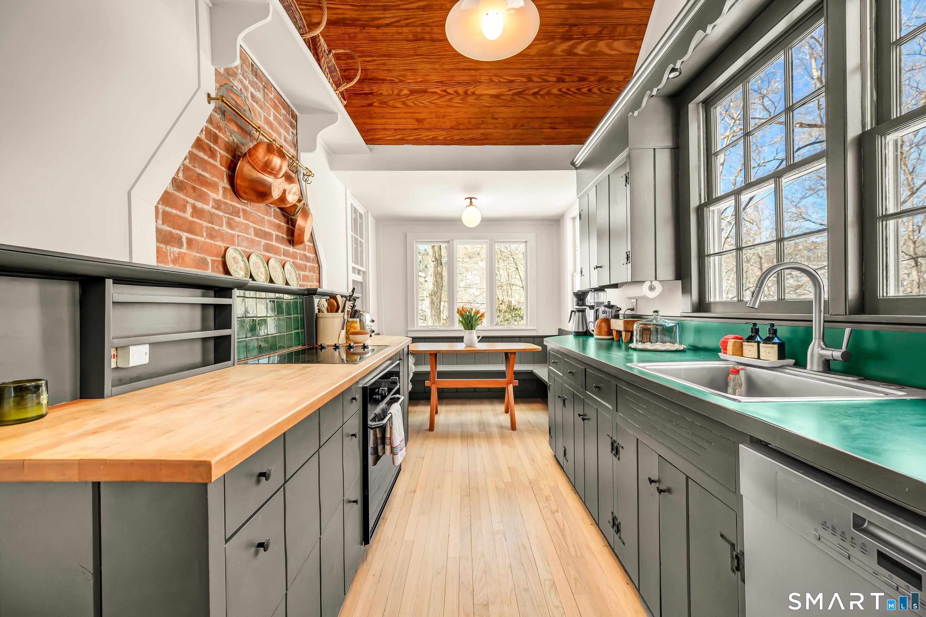 24164147 Property Photo 9