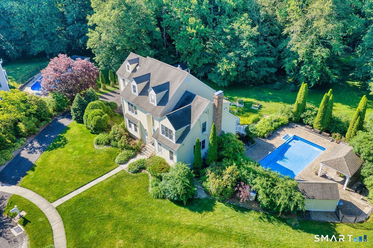 65 Arrowwood Place