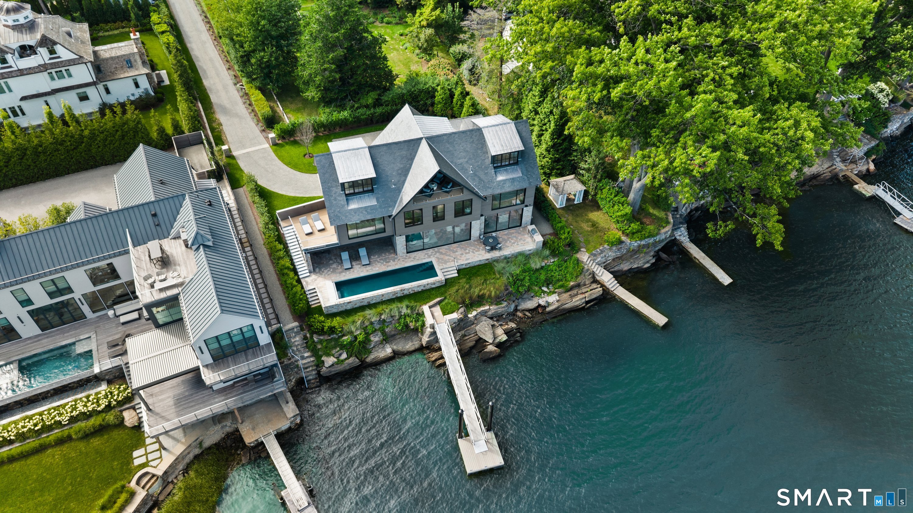 58 Shore Road Property Photo 4