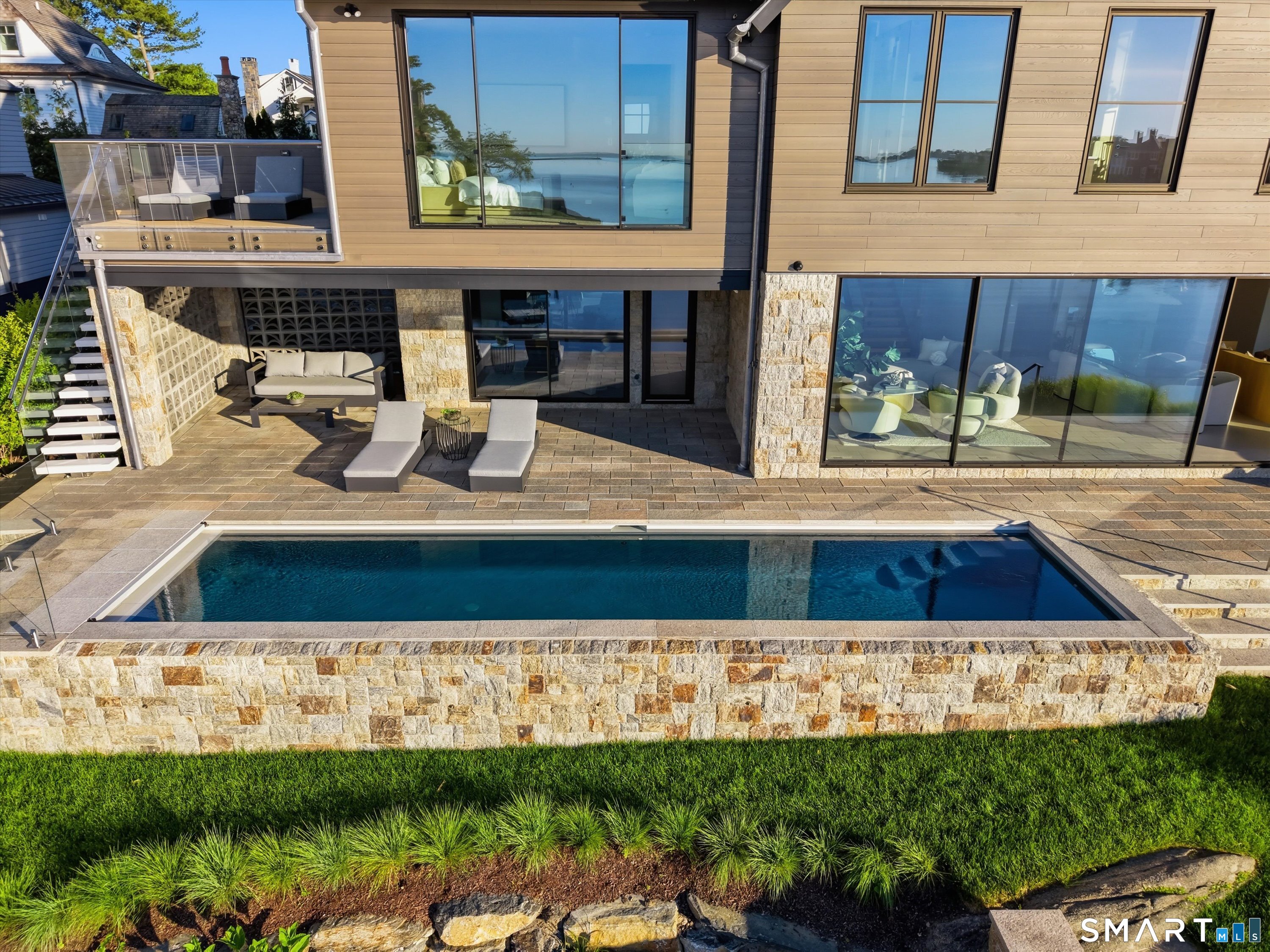 58 Shore Road Property Photo 10