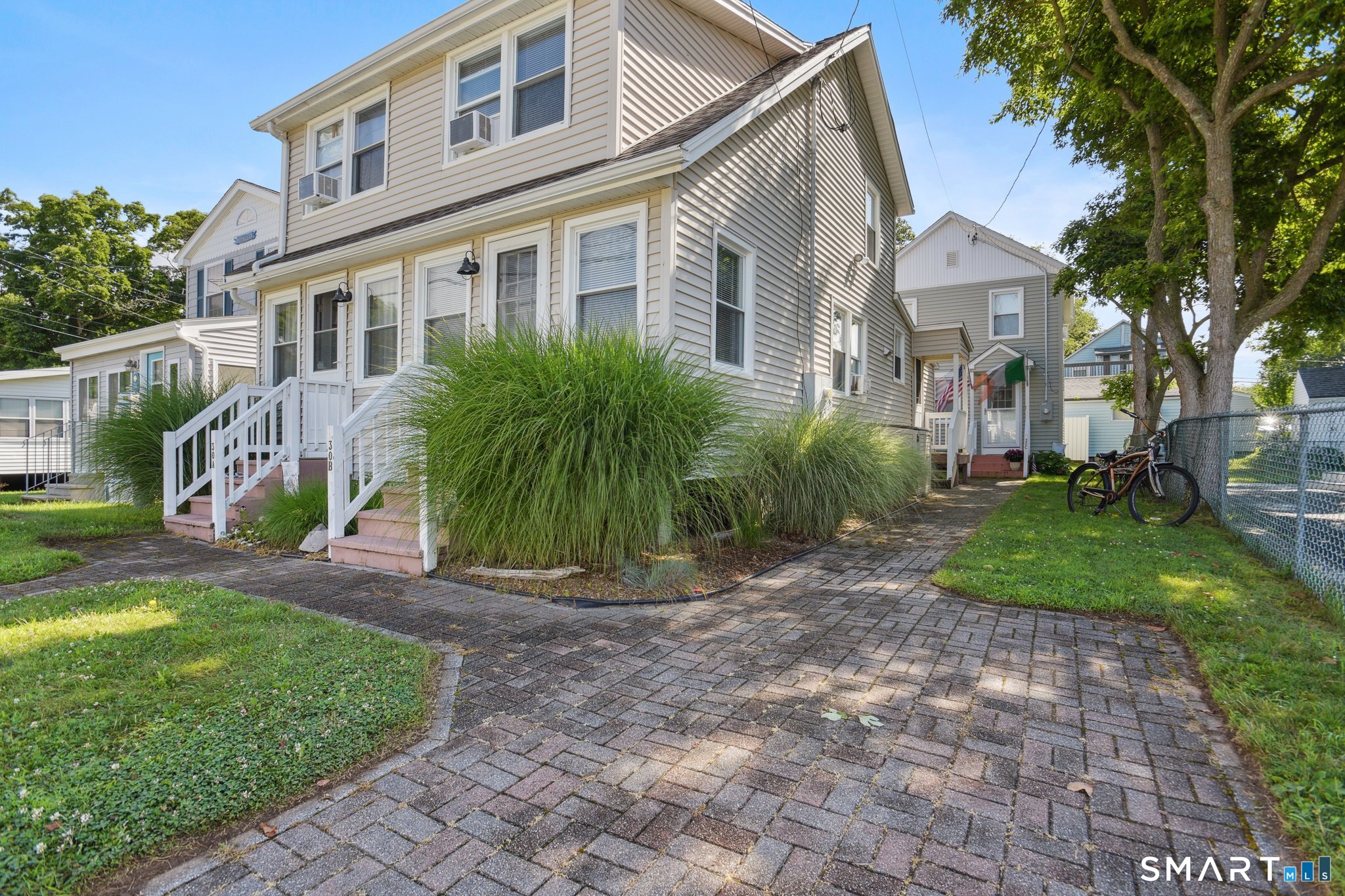 30 Hartford B Avenue Property Photo 2