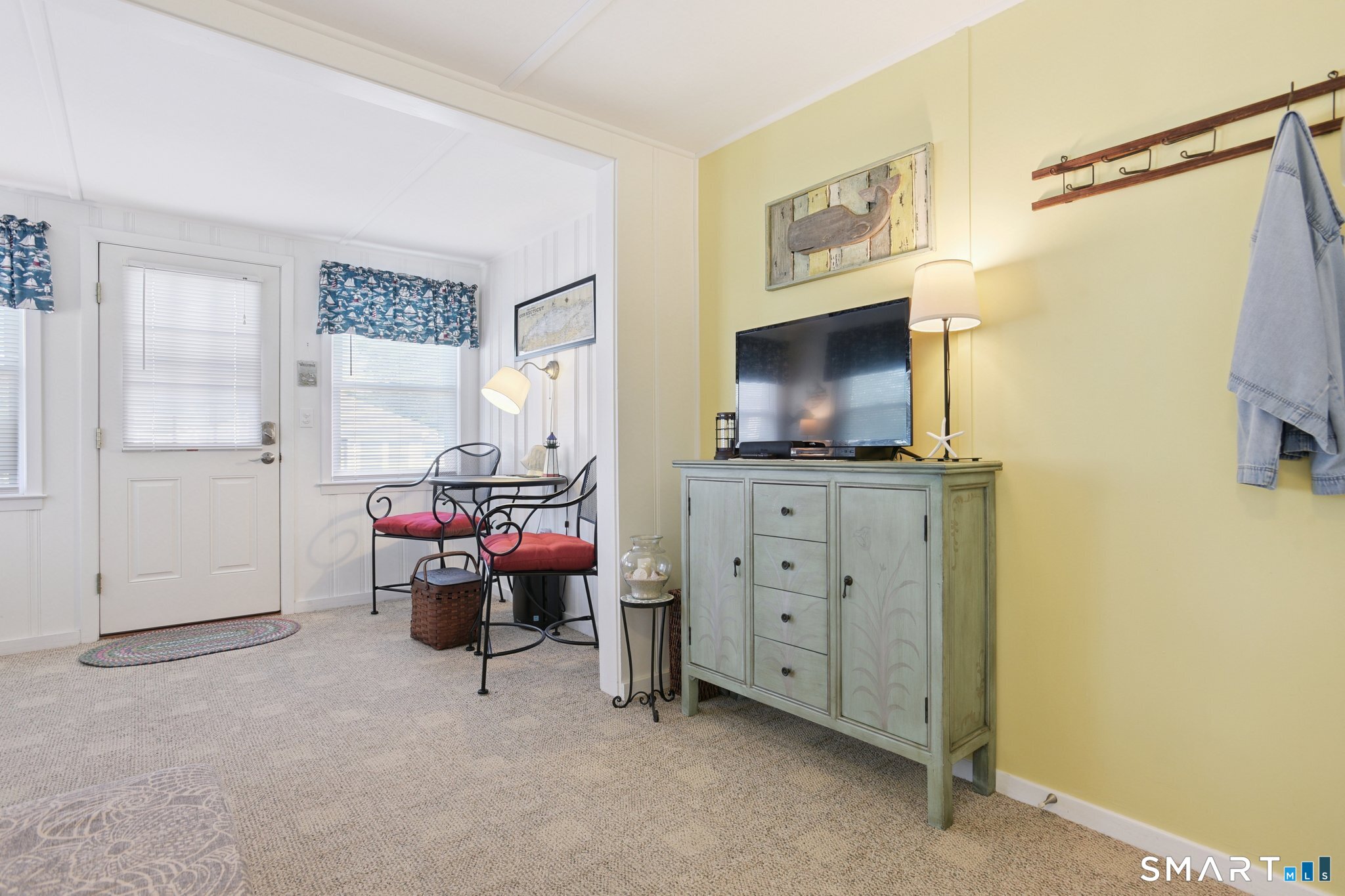 30 Hartford B Avenue Property Photo 7