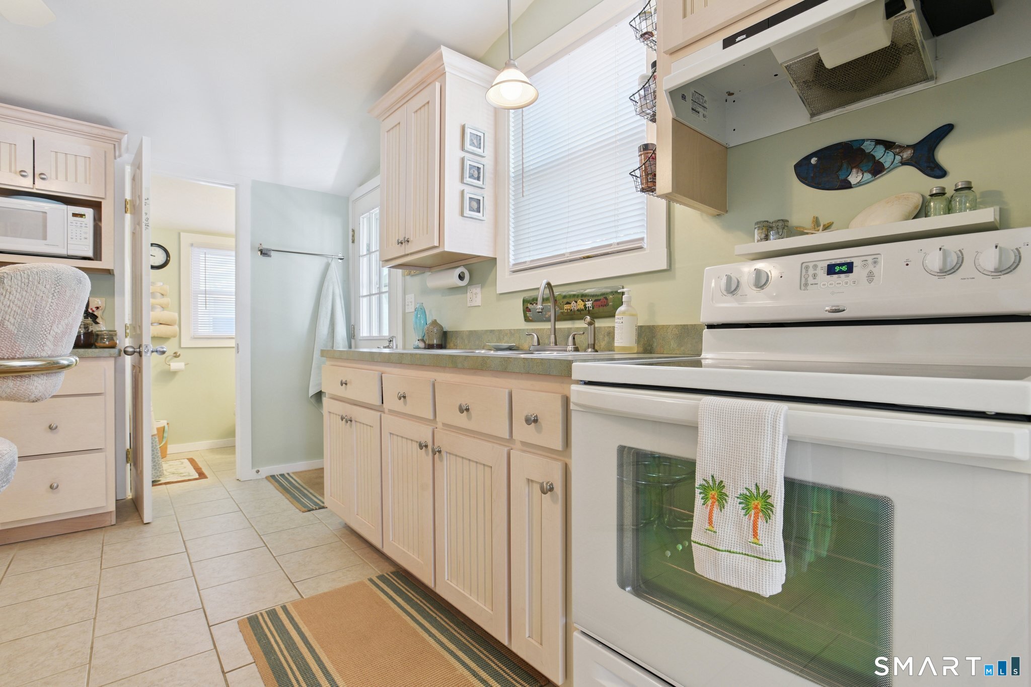 30 Hartford B Avenue Property Photo 11