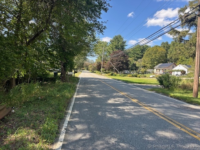 87 Fort Shantok Road Property Photo 3