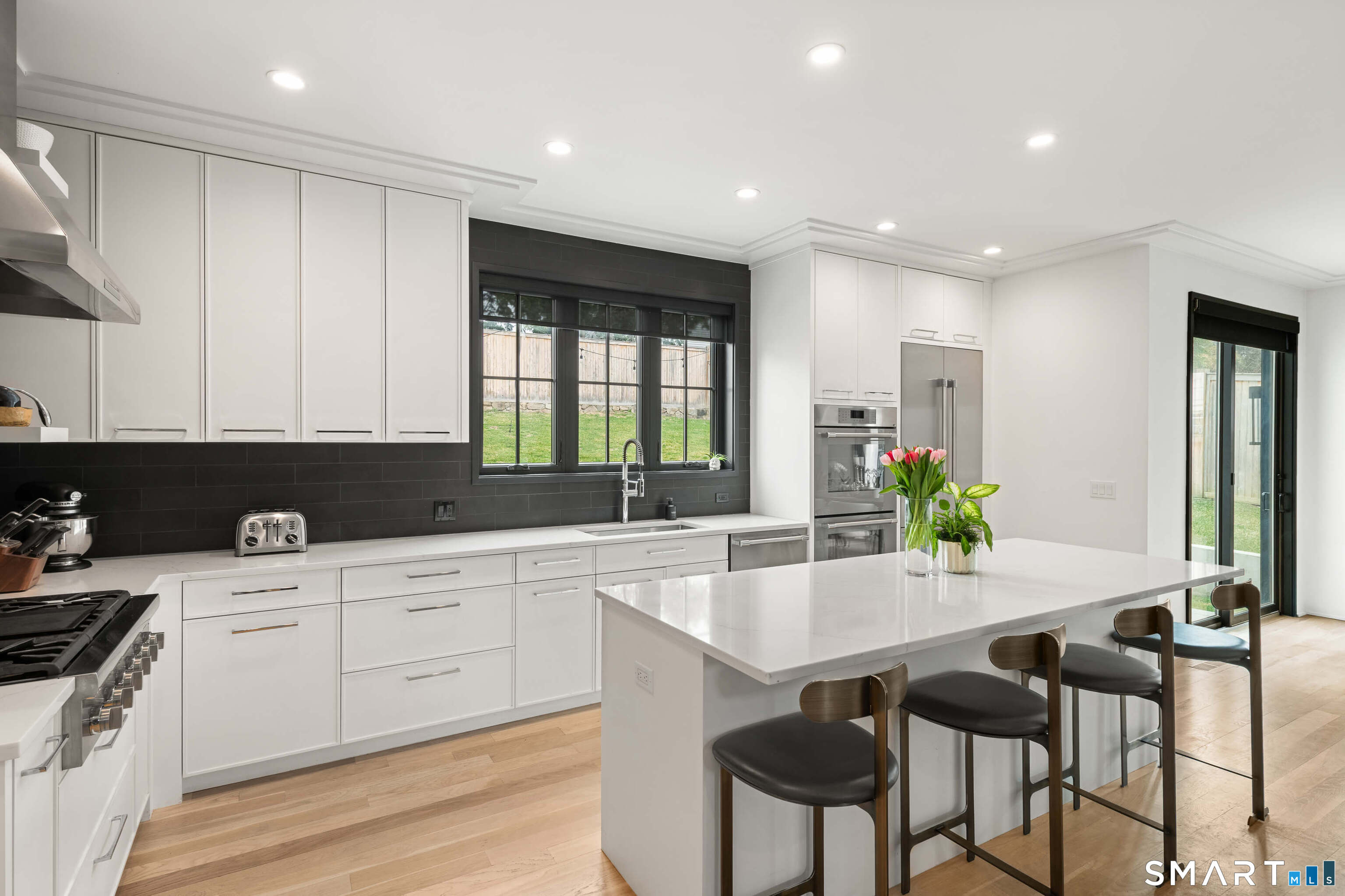40 Richmondville Avenue Property Photo 14