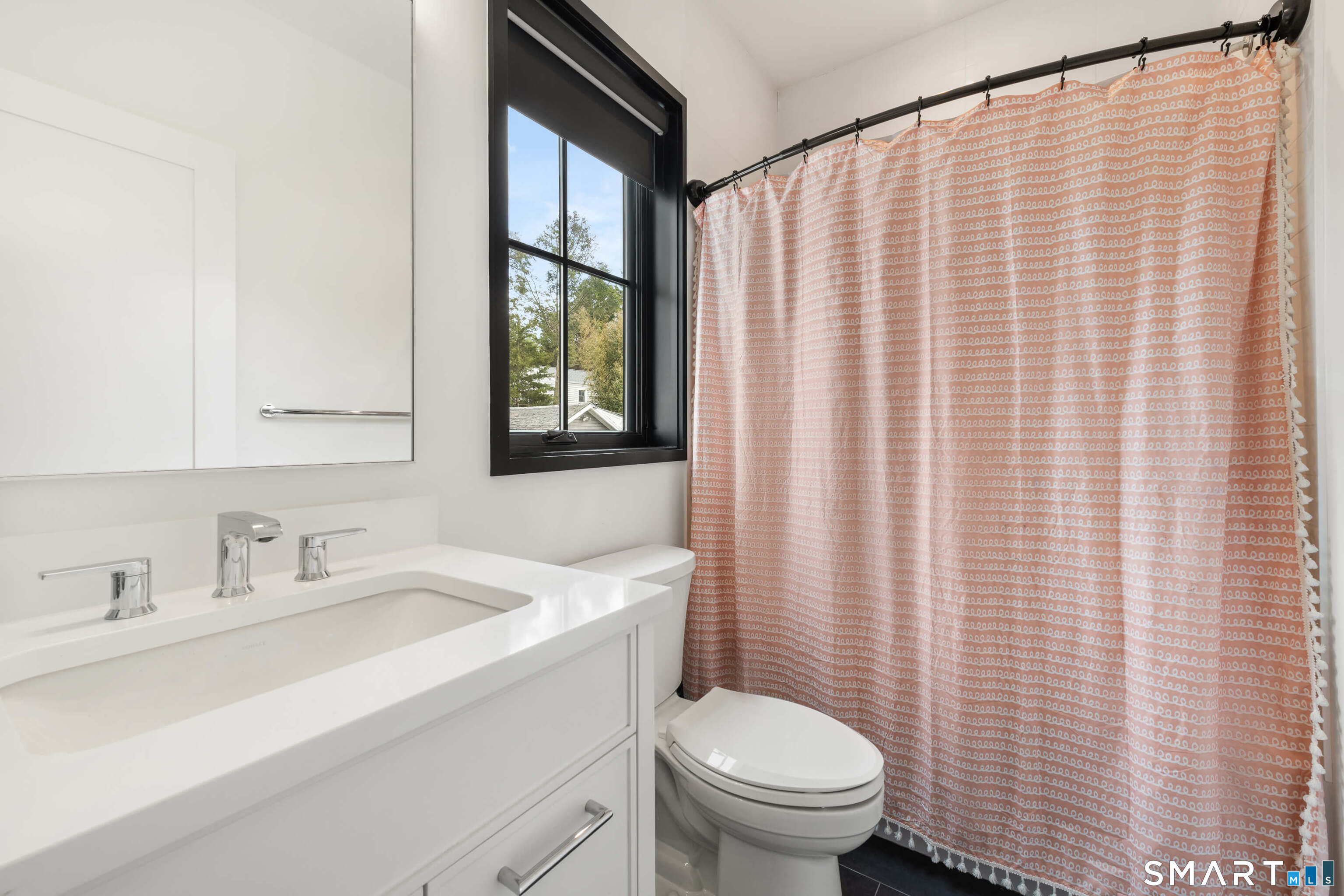 40 Richmondville Avenue Property Photo 25
