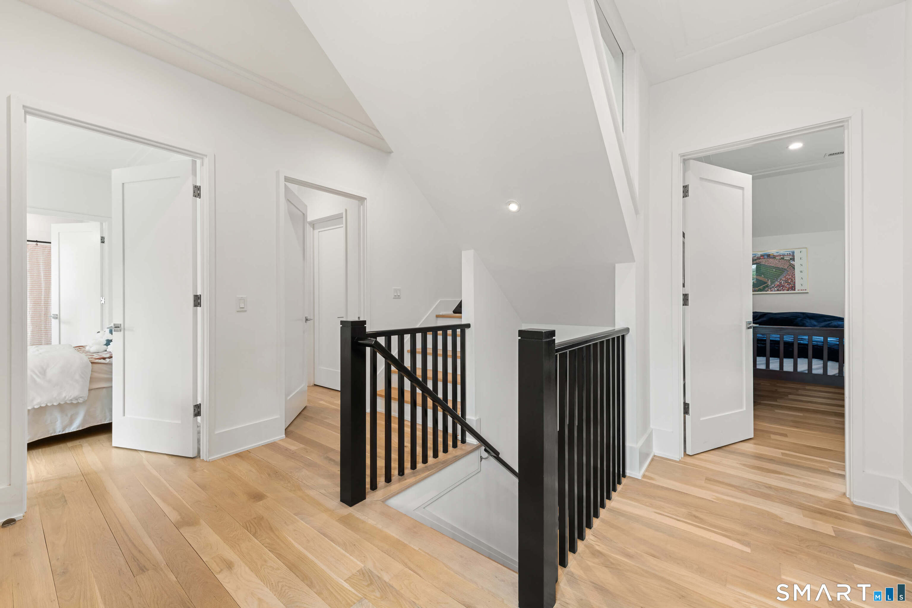 40 Richmondville Avenue Property Photo 27