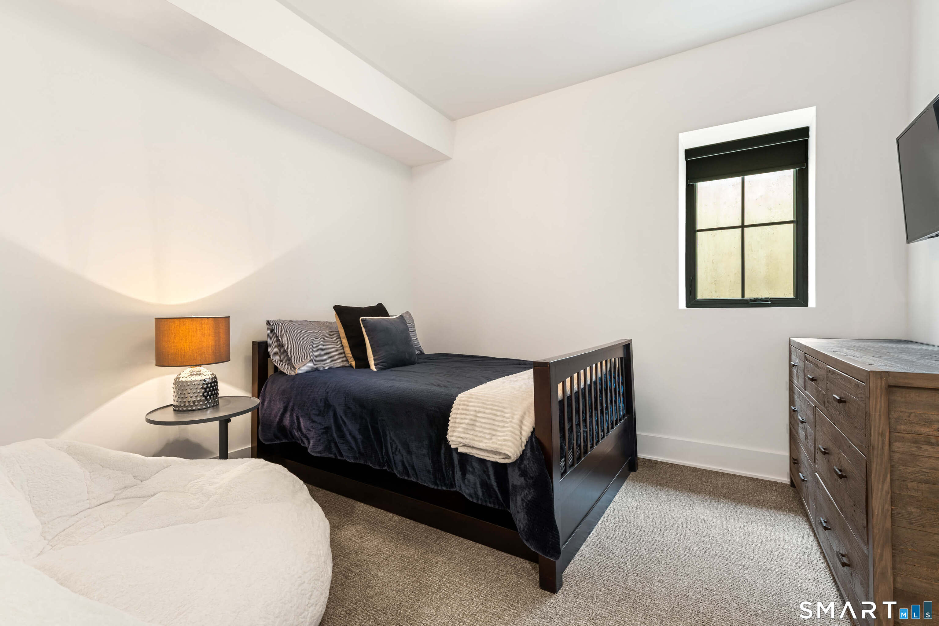 40 Richmondville Avenue Property Photo 33