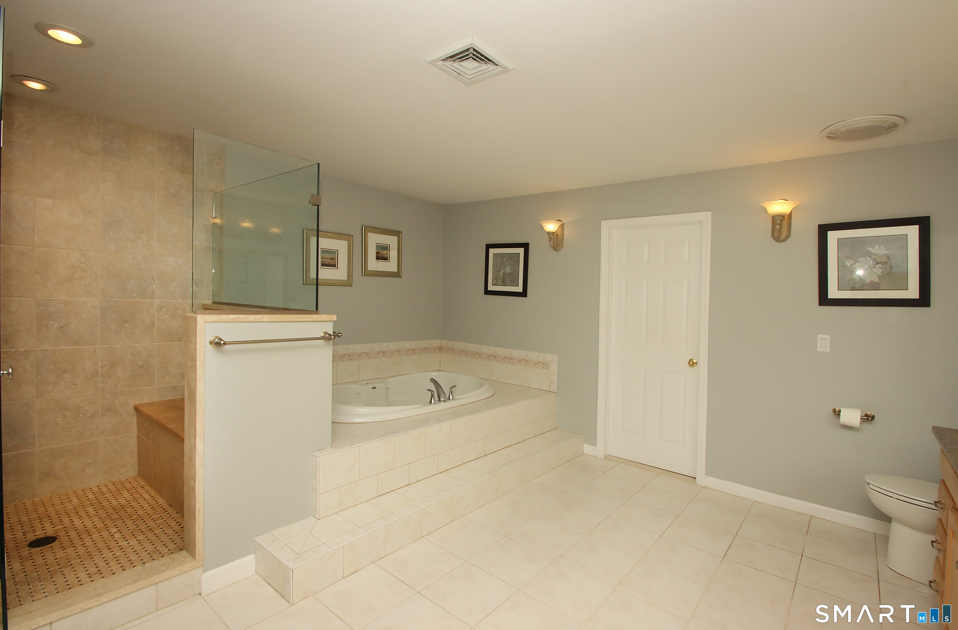 66 Wood Chase Lane Property Photo 25