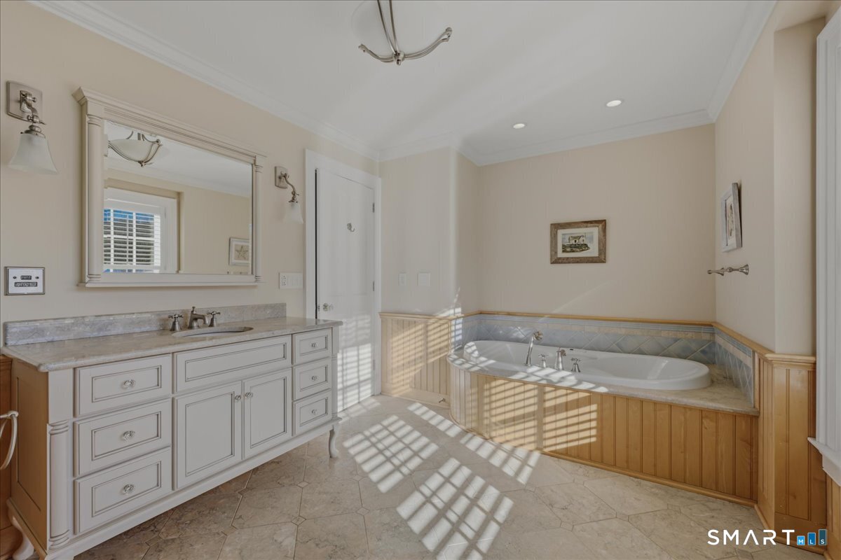 175 River Road Property Photo 28