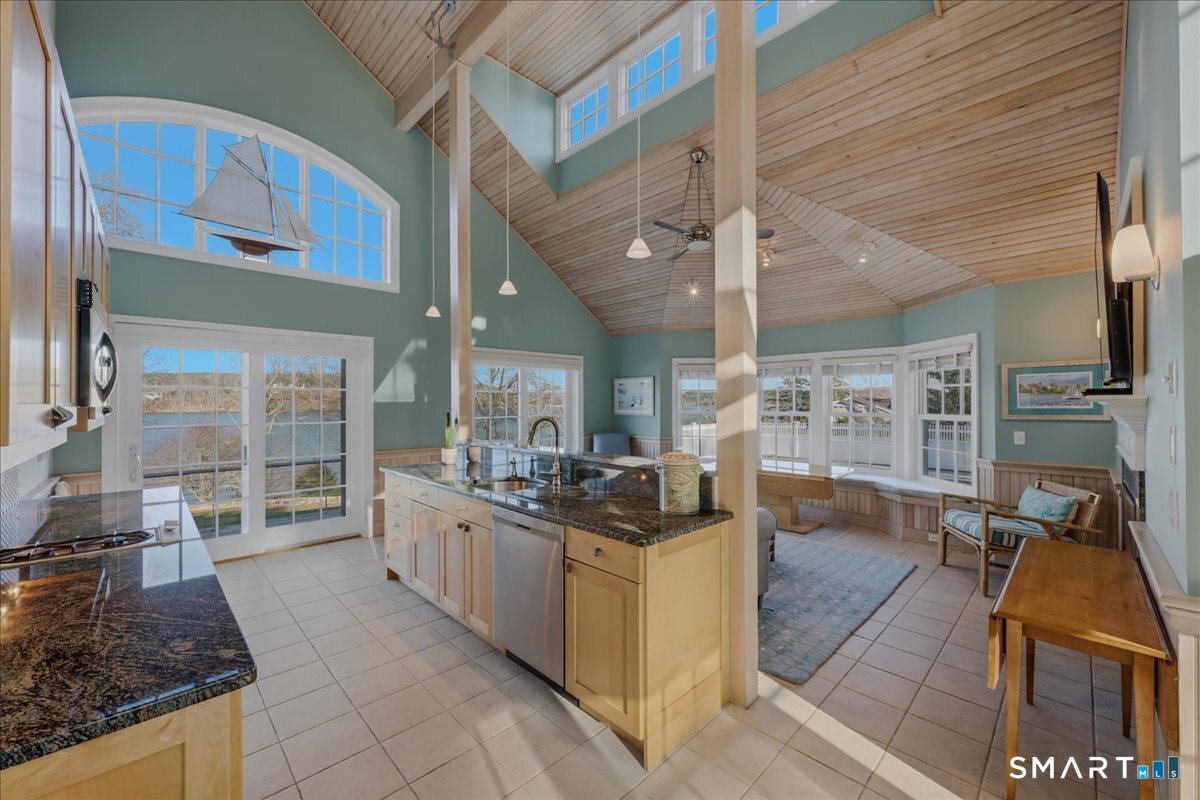 175 River Road Property Photo 32