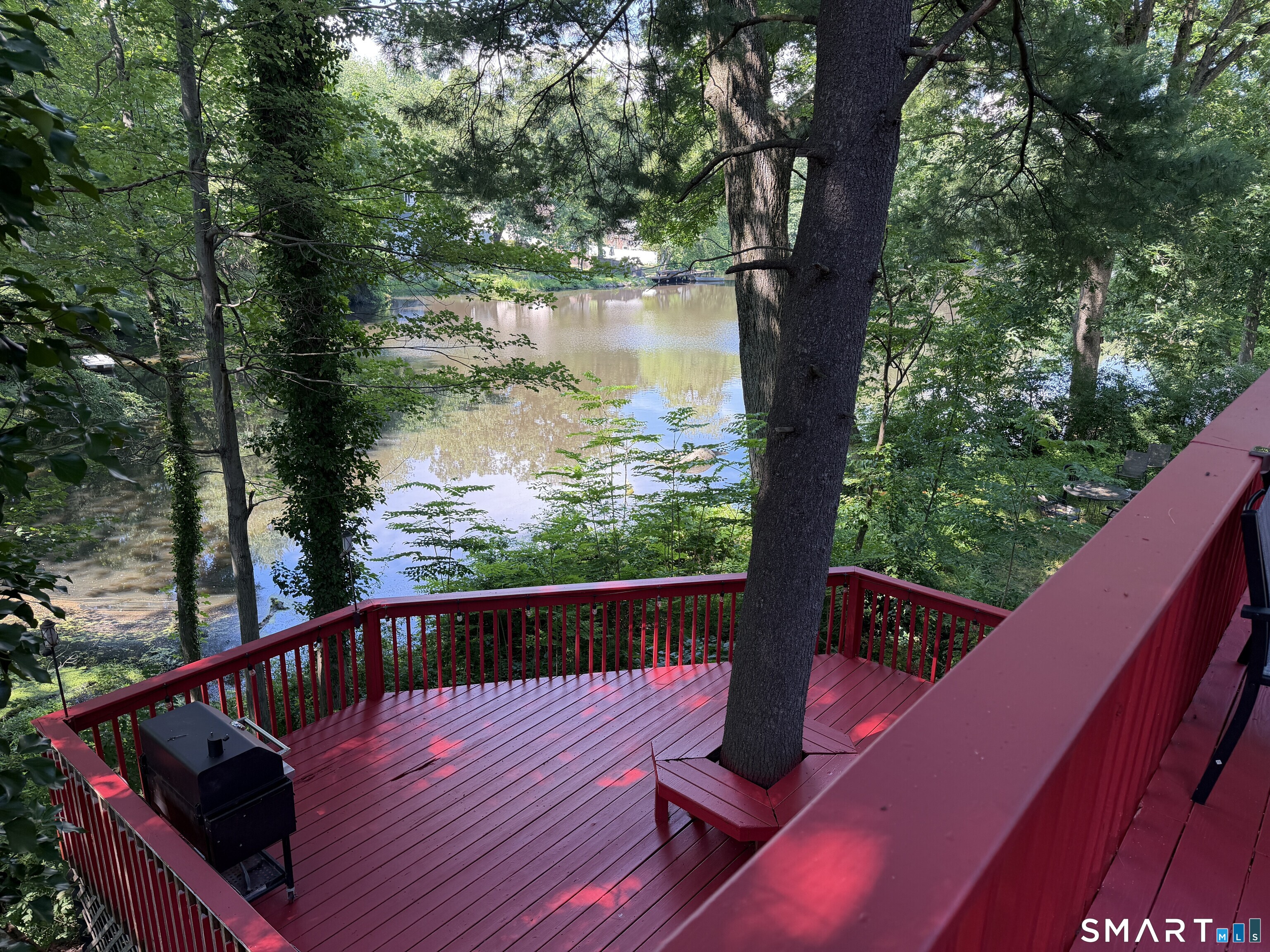 11 Circle Drive Property Photo 1