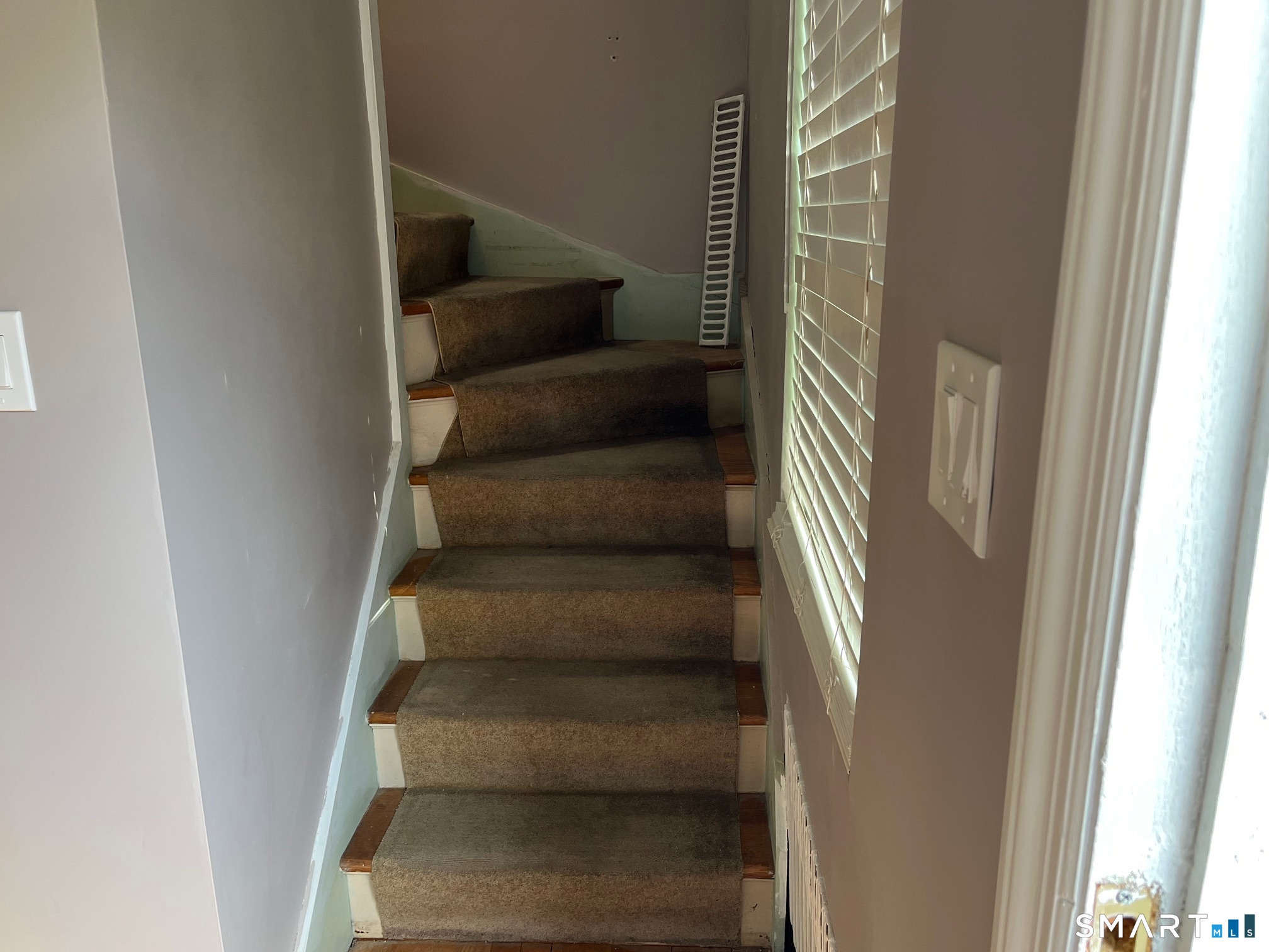 195 Valley Street Property Photo 3