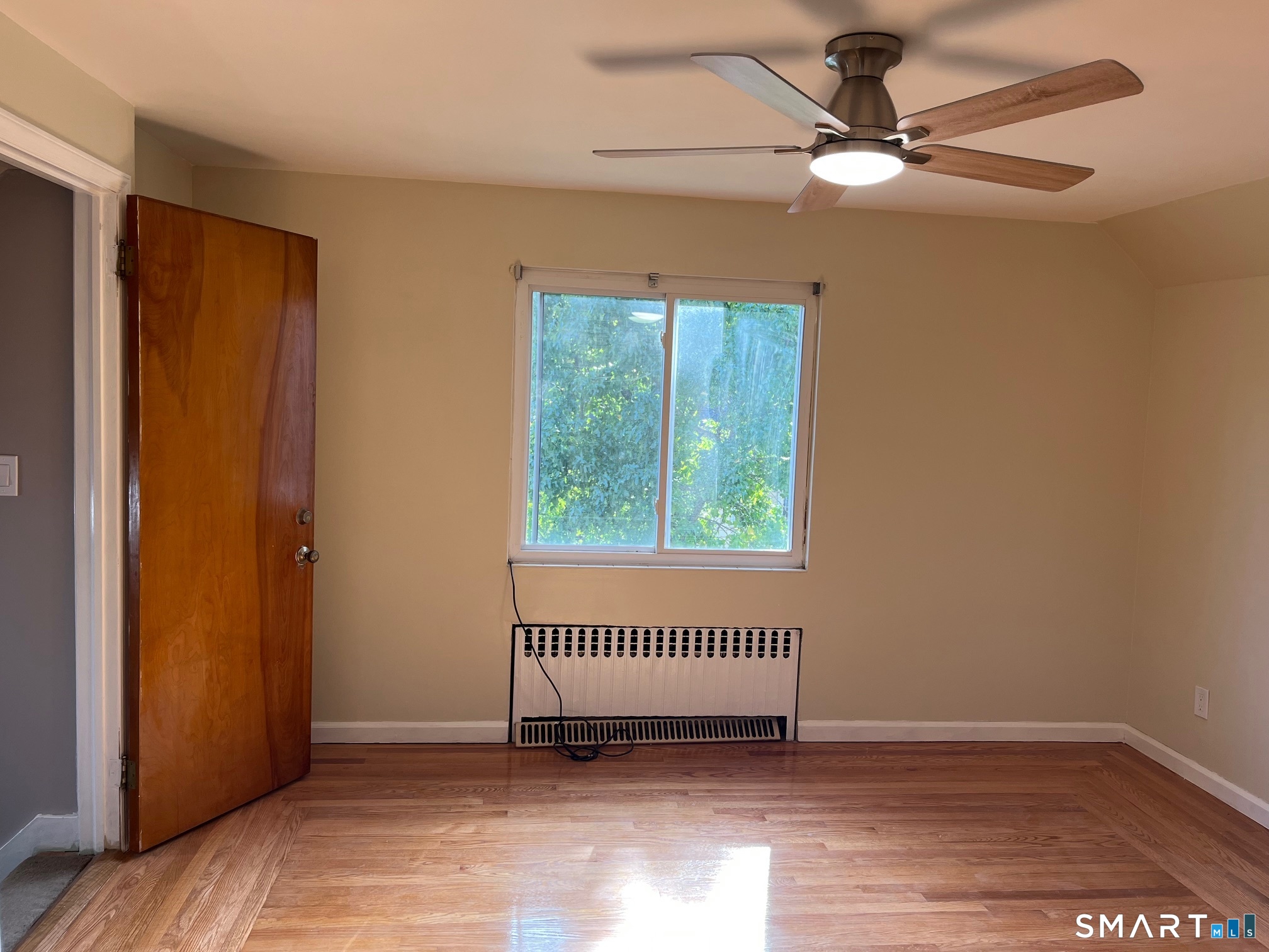 195 Valley Street Property Photo 4