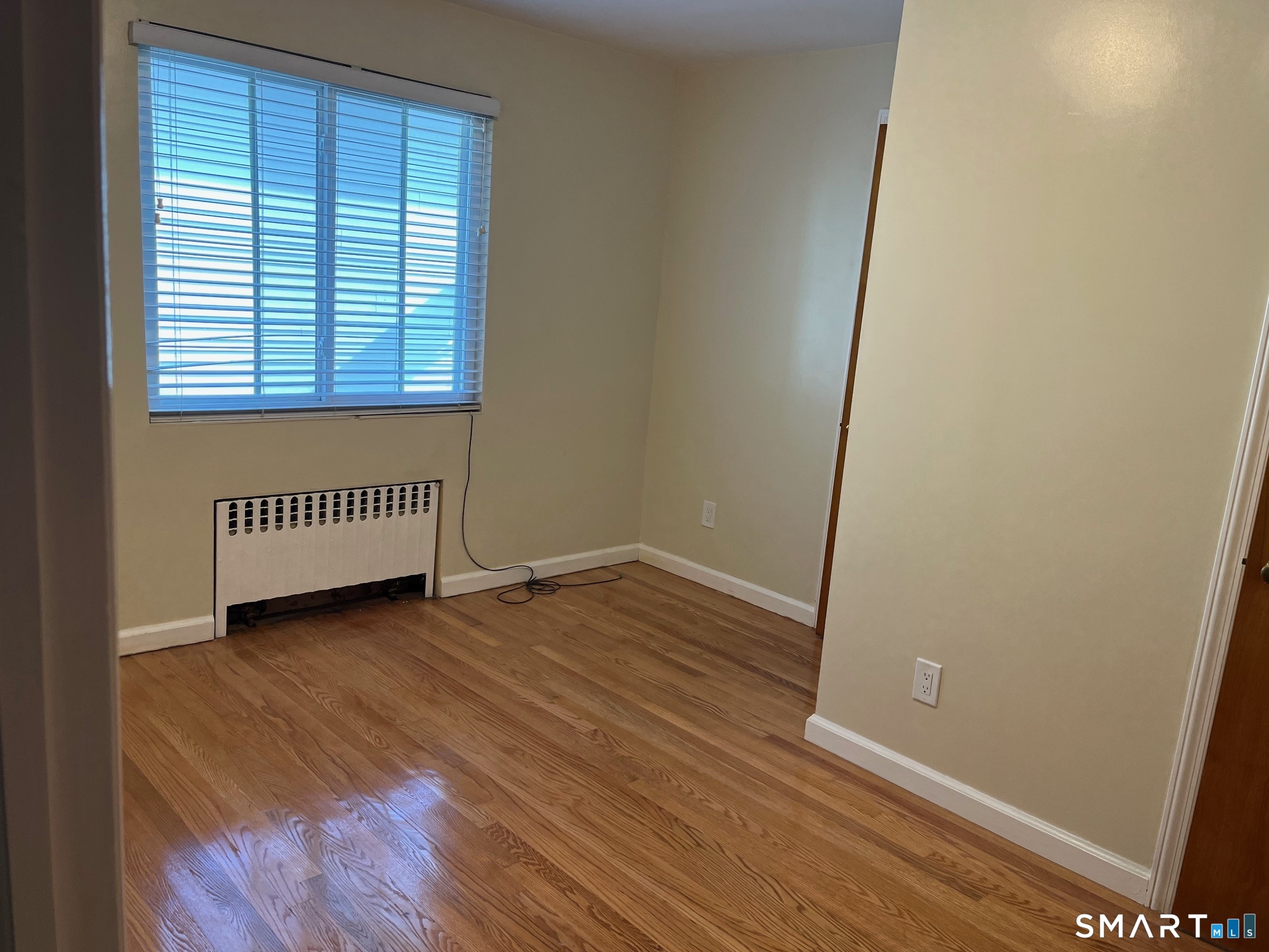 195 Valley Street Property Photo 6