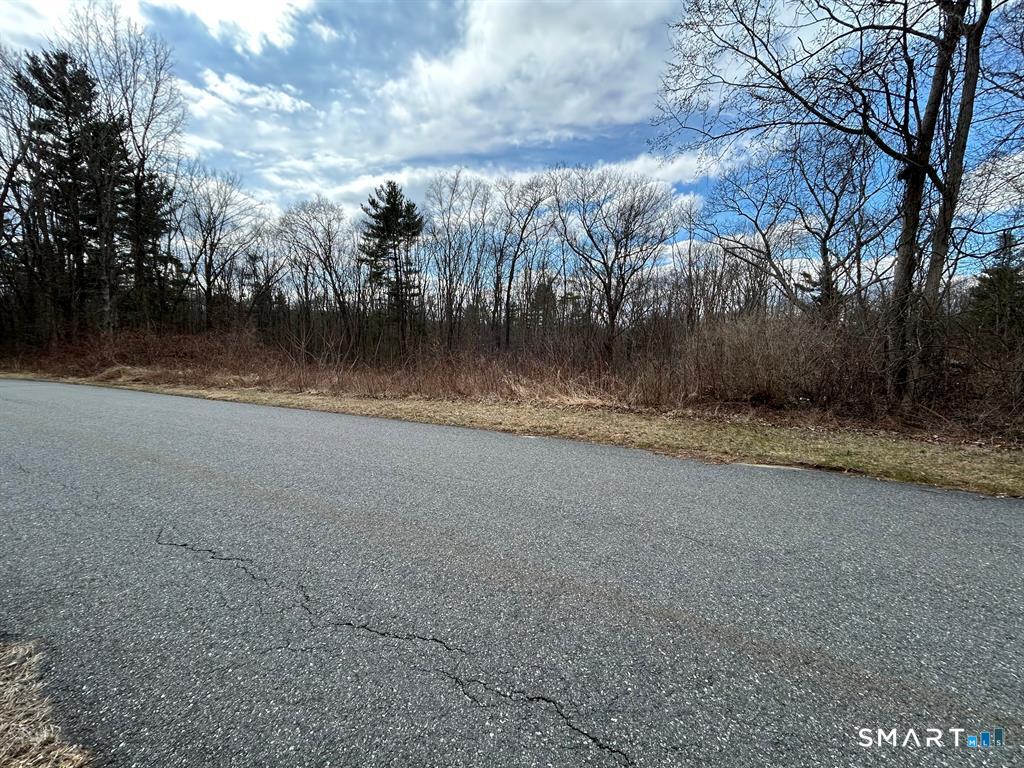 36 Olde Meadow Road Property Photo 8