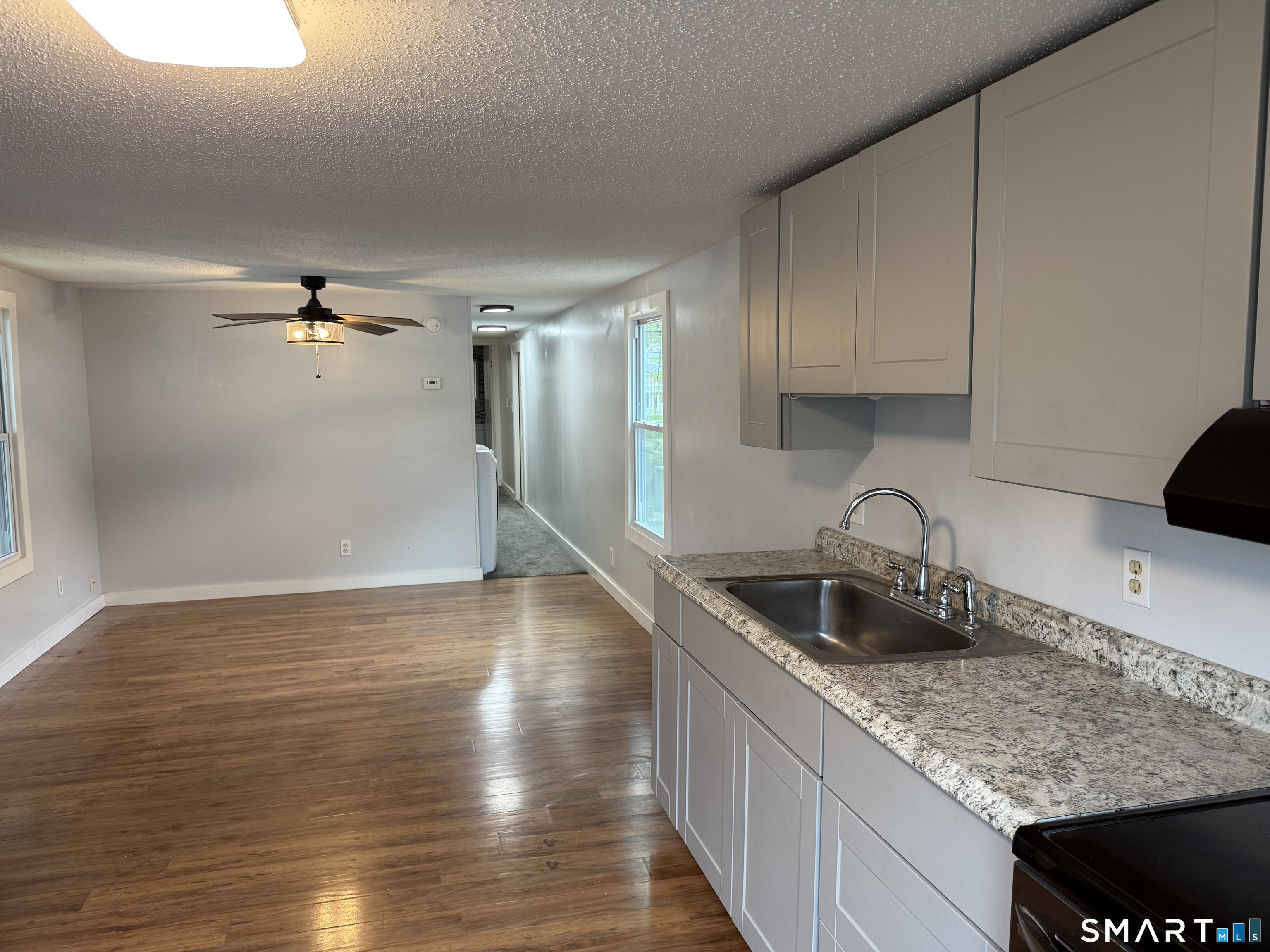 7 North Terrace Property Photo 3