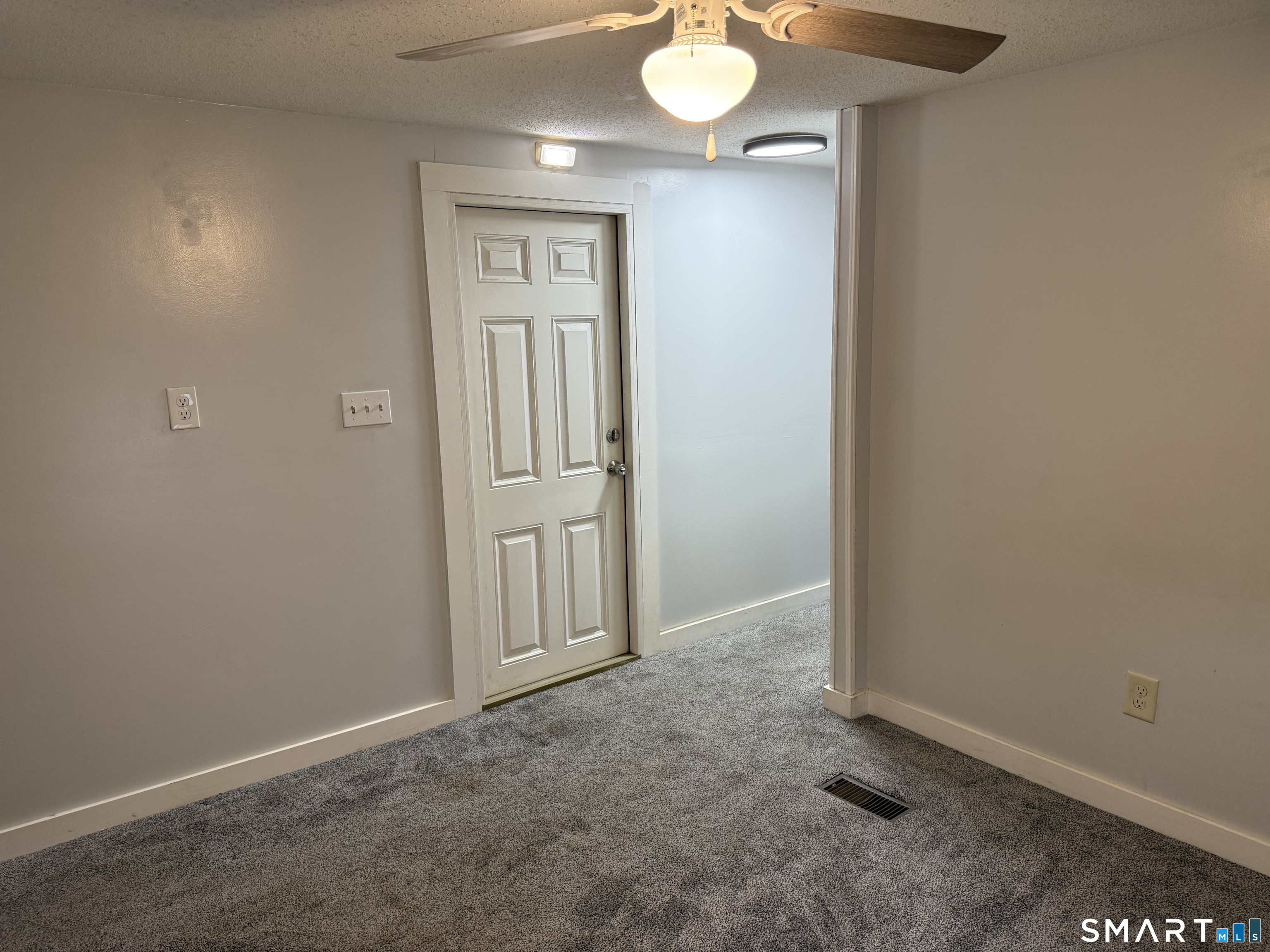 7 North Terrace Property Photo 9
