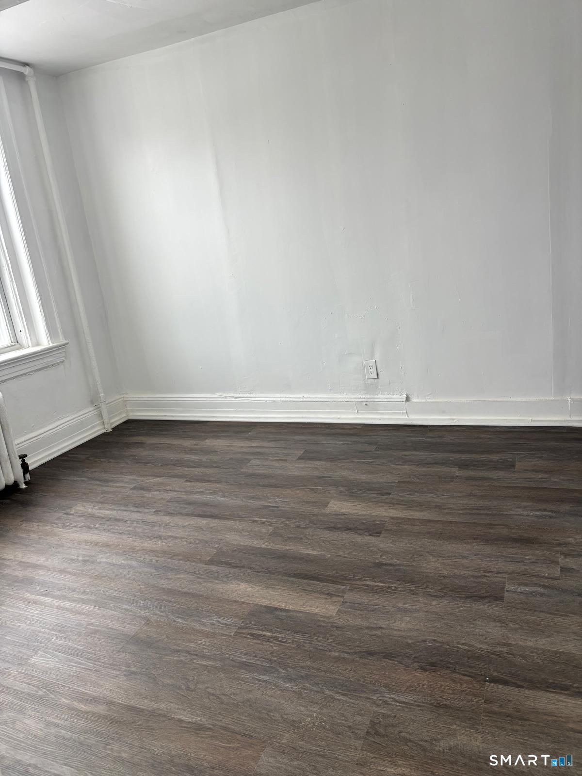 32 Pequonnock Street Property Photo 5